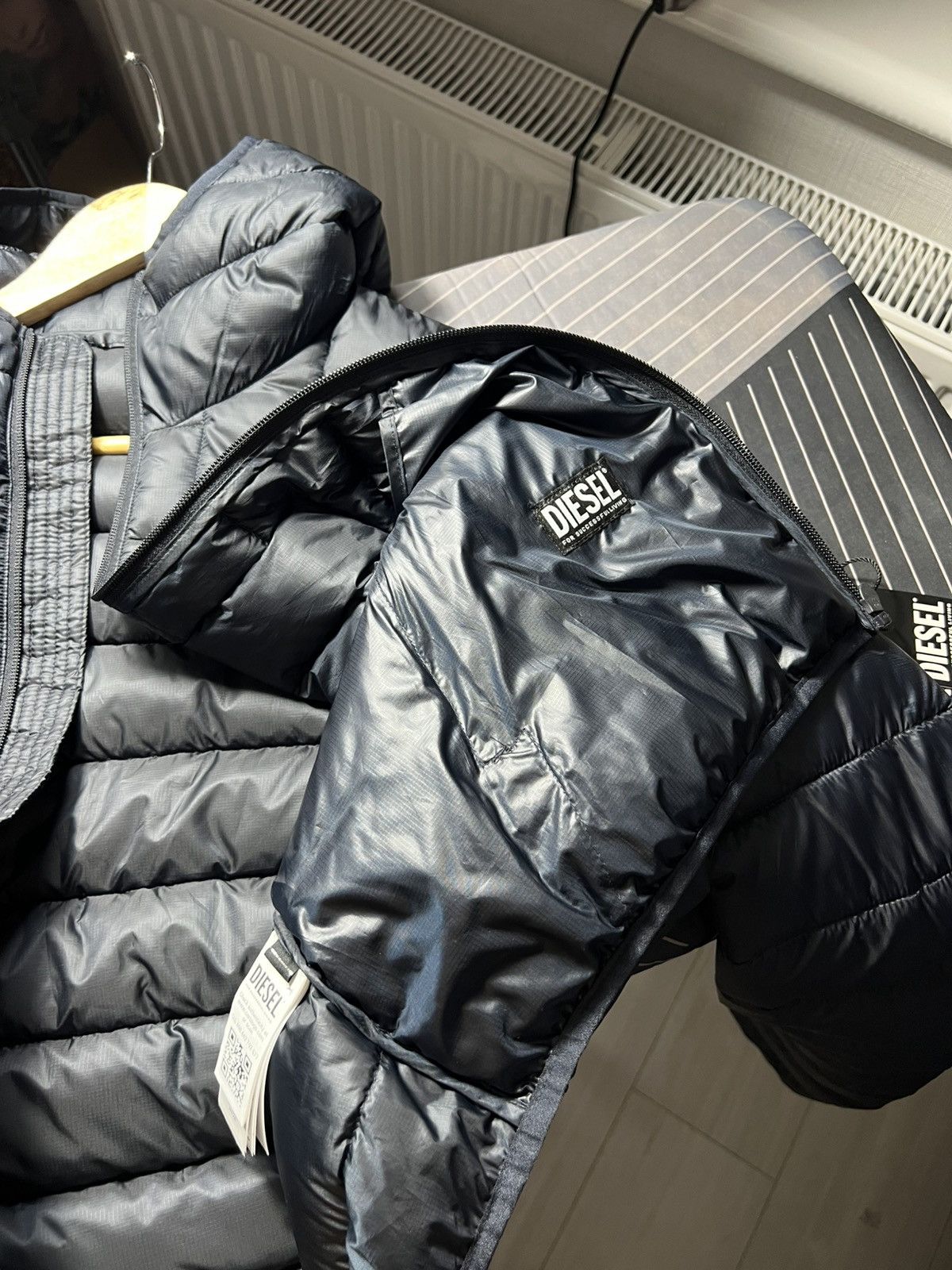 Diesel NWT DIESEL Men’s Jacket Puffer Quilted Hooded Size L Size US L / EU 52-54 / 3 - 11 Thumbnail