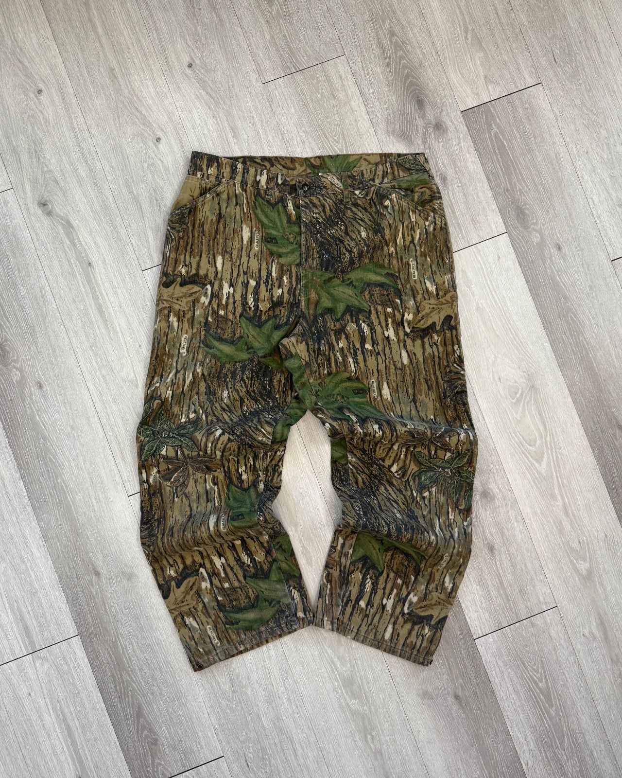 Realtree Vintage Duxbak RealTree Camo Thinsulate Wide-Leg Pants 40x31 Size US 40 / EU 56 - 1 Thumbnail