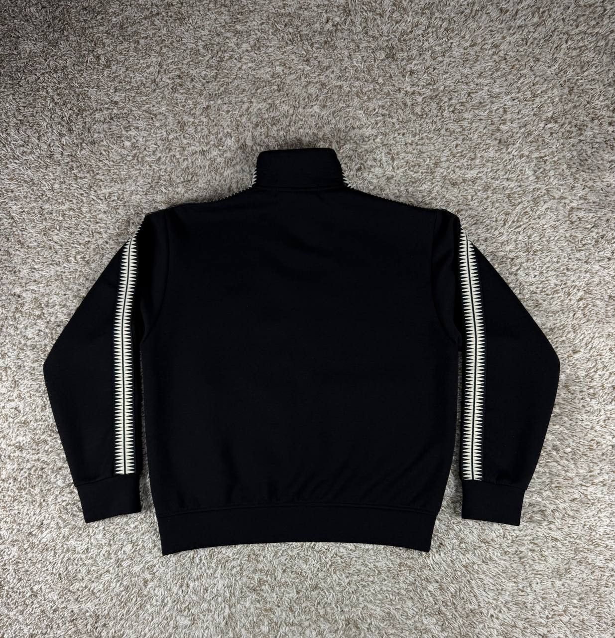 GU × Undercover UNDERCOVER x GU Kosmik Noise Black Tracksuit Size US S / EU 44-46 / 1 - 12 Thumbnail