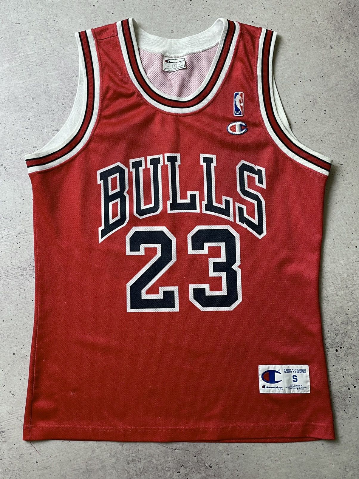 Champion Vintage Champion Chicago Bulls Michael Jordan 23 Jersey Size US S / EU 44-46 / 1 - 2 Thumbnail