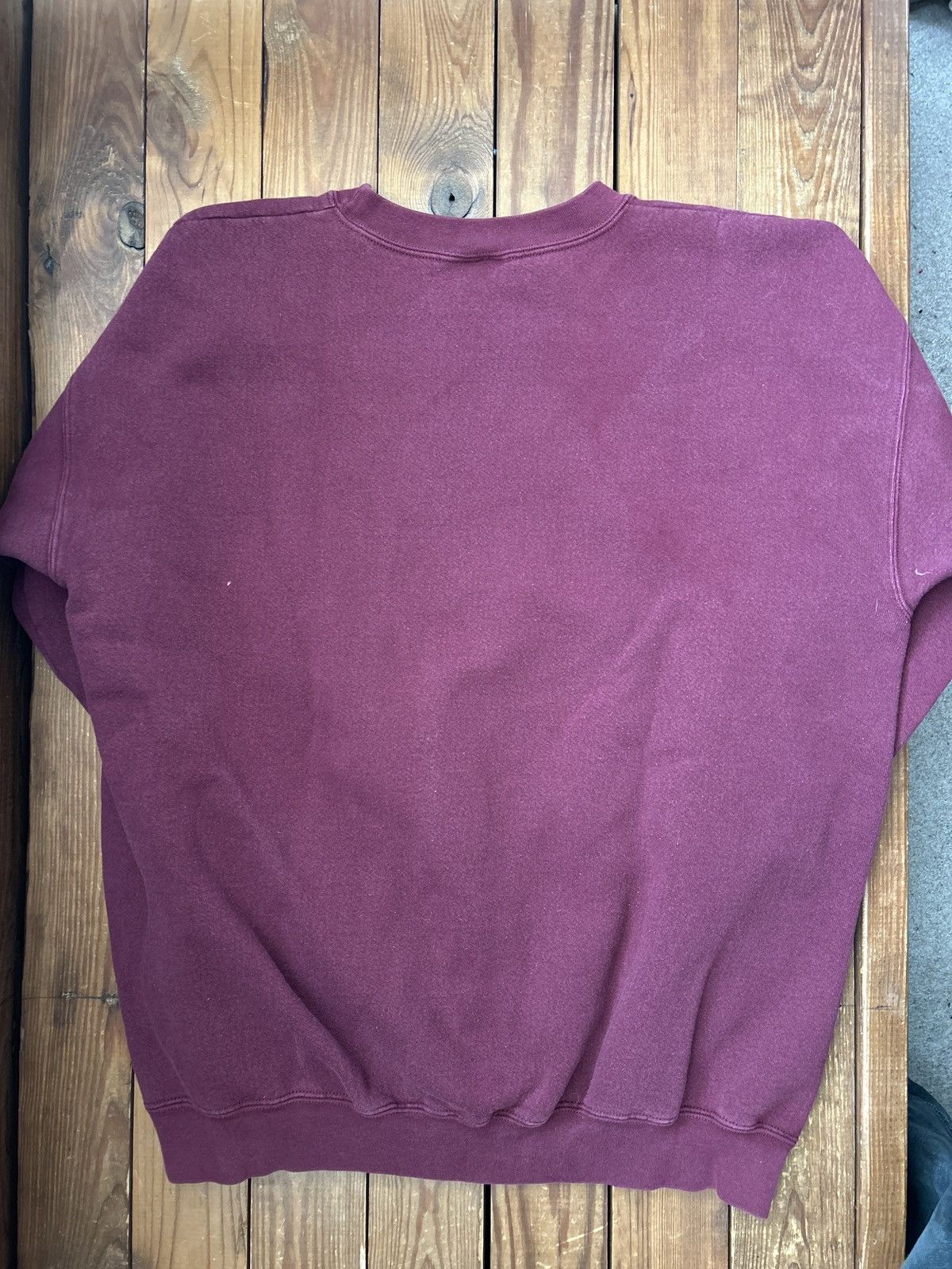Russell Athletic × Vintage Vintage 90s Alstyle Apparel Burgundy Crewneck Sweatshirt Size US XL / EU 56 / 4 - 3 Thumbnail