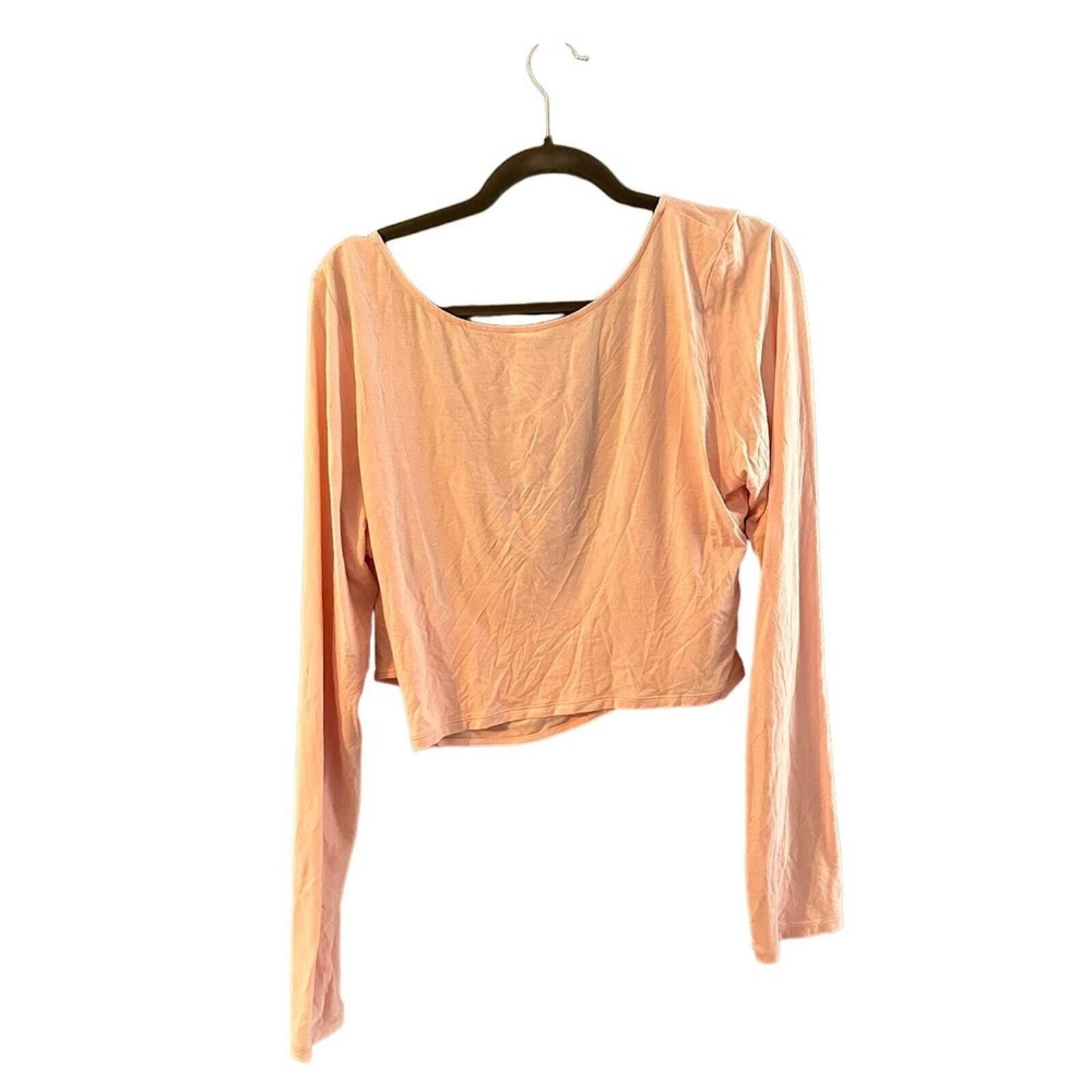 Other Bandier X Something Navy Crossover Pink Cropped Top Size 2XL Size XXL / US 16-18 / IT 52-54 - 4 Thumbnail