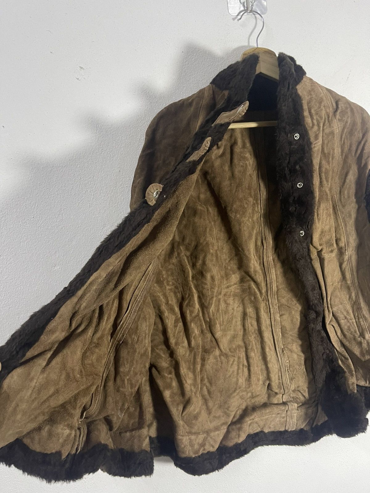 Other Vintage 70s Suede and Faux Fur Poncho Cape Size US L / EU 52-54 / 3 - 7 Thumbnail