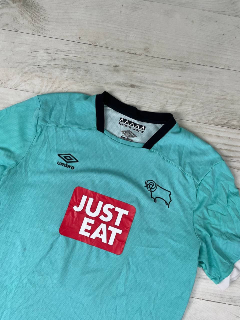 Umbro Umbro Derby County 2016 2017 Third Shirt Soccer Jersey Size US XL / EU 56 / 4 - 2 Thumbnail