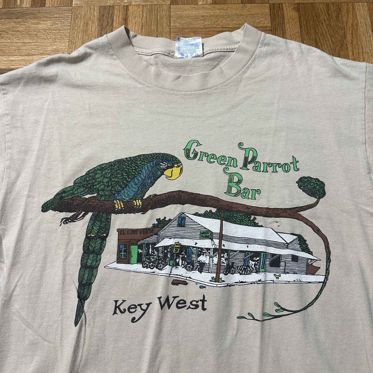 Hanes Vintage Green Parrot Bar tee Size US L / EU 52-54 / 3 - 3 Thumbnail