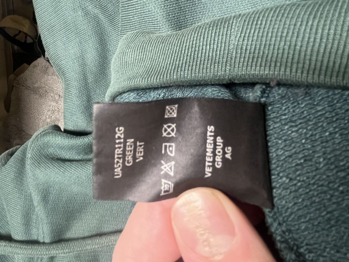 Vetements Vetements Bar Code Hoodie Size US L / EU 52-54 / 3 - 4 Thumbnail