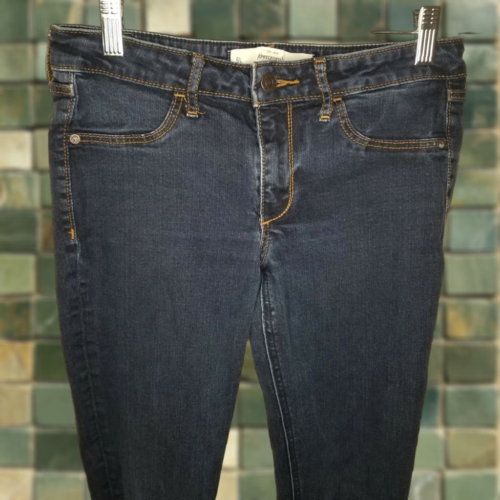 Abercrombie & Fitch VINTAGE Abercrombie & Fitch Womens Jeans Skinny Blue 28x31 6L Girls? Size 28" / US 6 / IT 42 - 1 Thumbnail