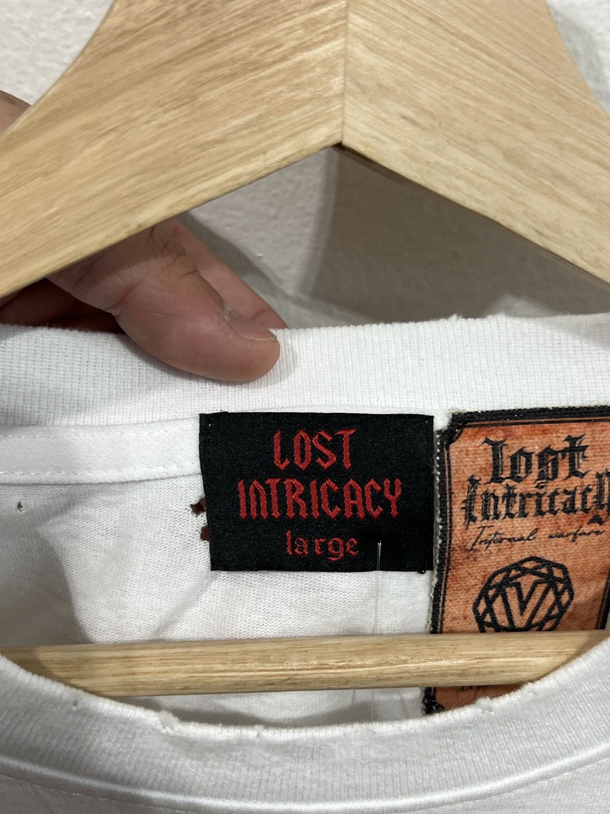 LOST INTRICACY Lost Intricacy Rhinestone White Tee Size US L / EU 52-54 / 3 - 3 Thumbnail
