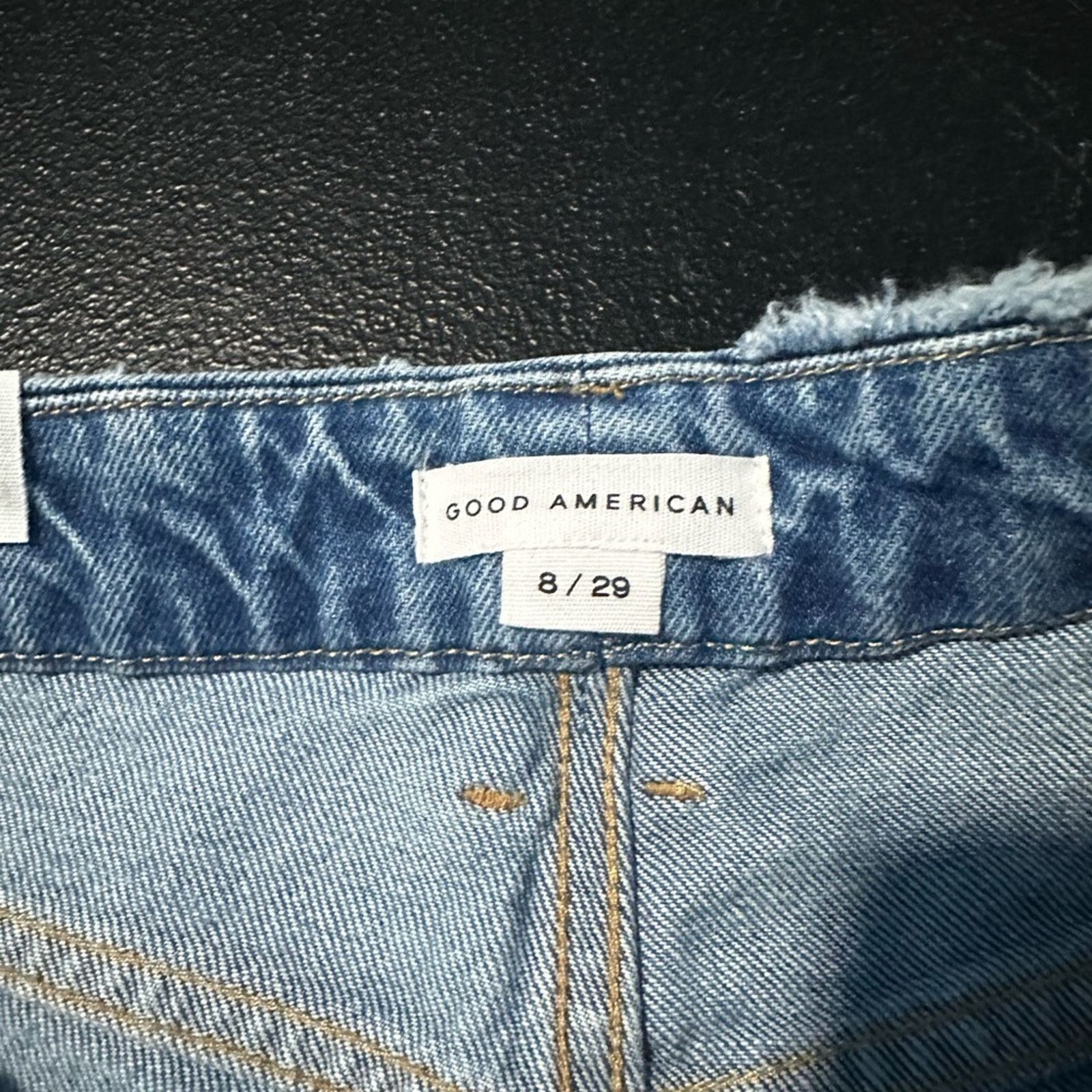 Good American Good American good classic distressed jeans NWT Size 8/29 Size US 29 - 5 Thumbnail