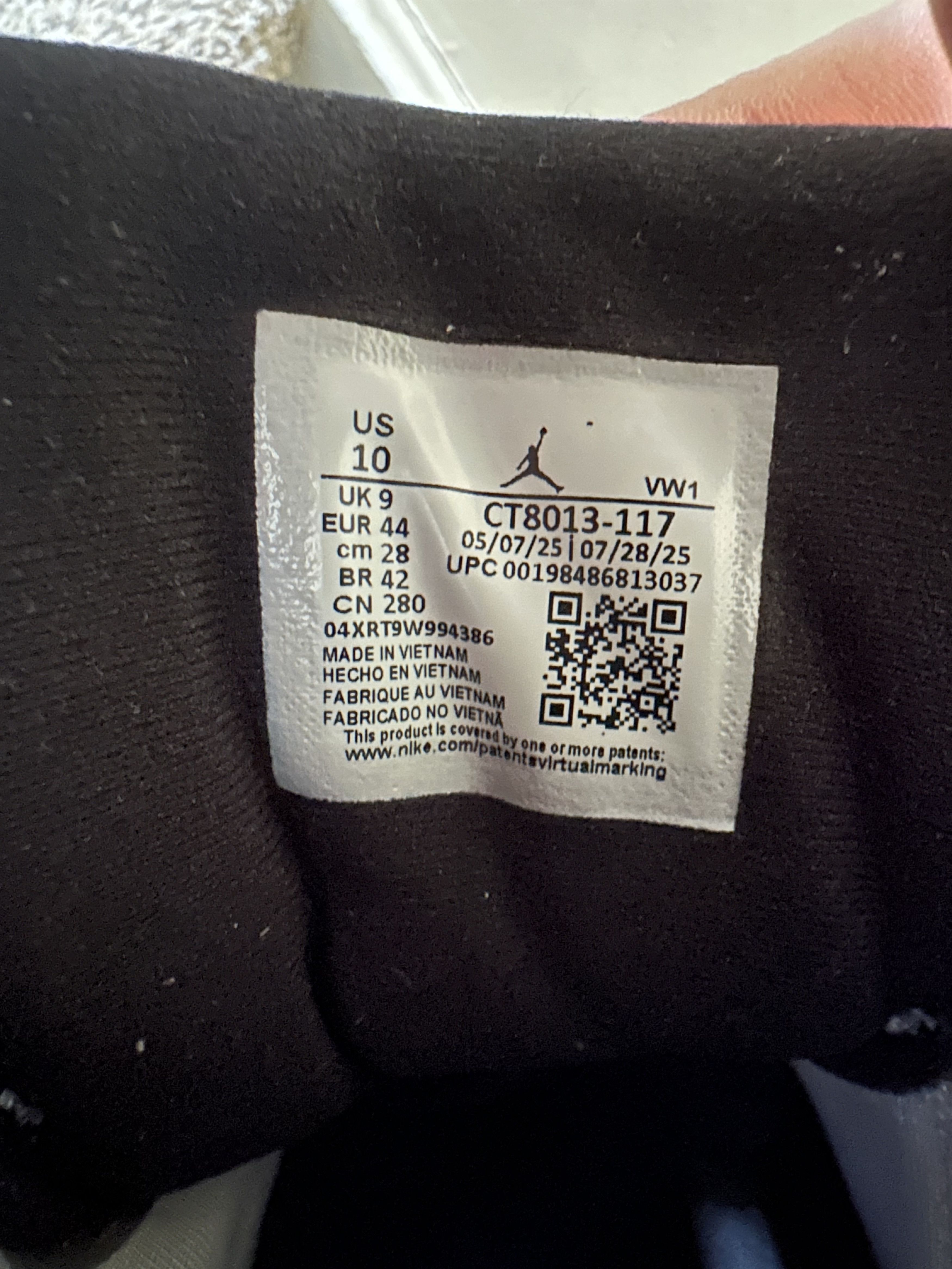 Jordan Brand Jordan 12 taxi 2025 Size US 10 / EU 43 - 7 Thumbnail