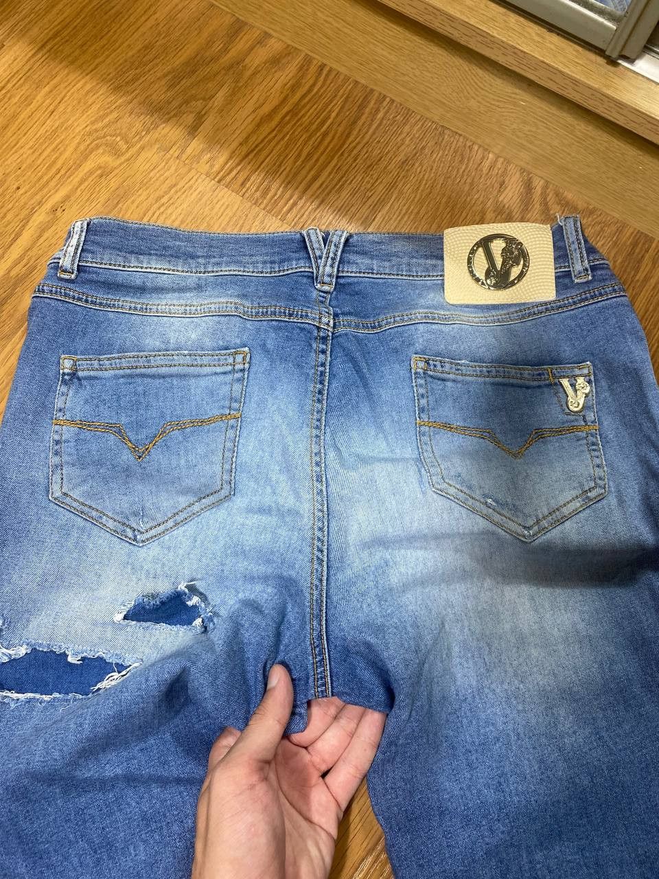 Versace Jeans Couture Versace jeans Couture vintage mens blue jeans pants Size US 32 / EU 48 - 24 Thumbnail