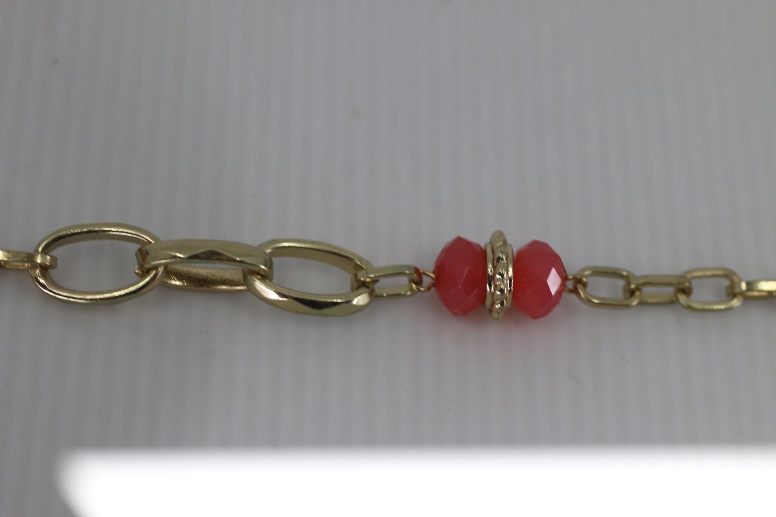 The Unbranded Brand VTG Gold Tone Red Glass Bead Necklace Geometric Stone Chain Size ONE SIZE - 12 Thumbnail