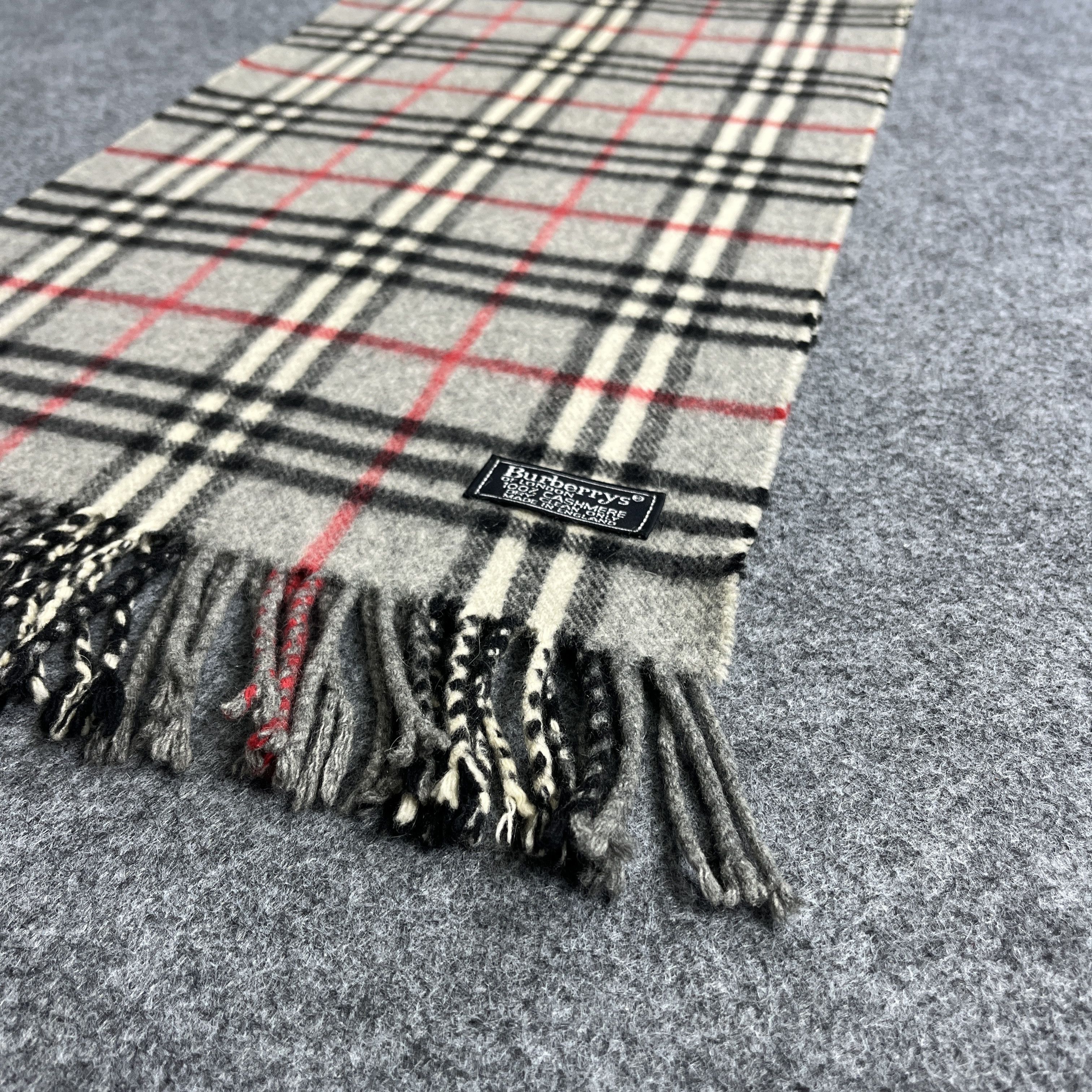 Burberry Burberry Scarf / Muffler / Neckwear T1517 Size ONE SIZE - 6 Thumbnail
