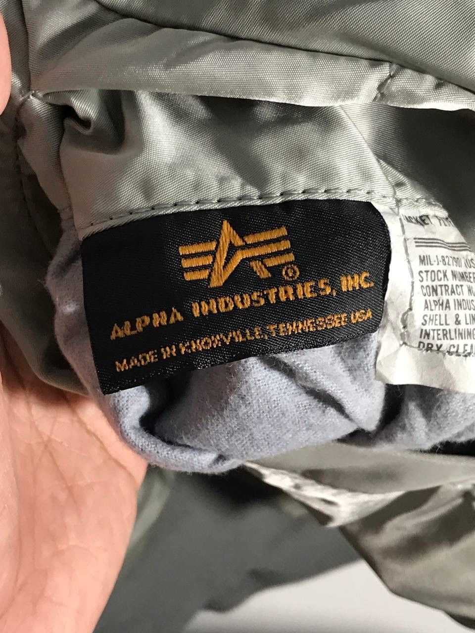 Alpha Industries Vintage Ma-1 alpha industries bomber flight jacket Size US L / EU 52-54 / 3 - 8 Thumbnail
