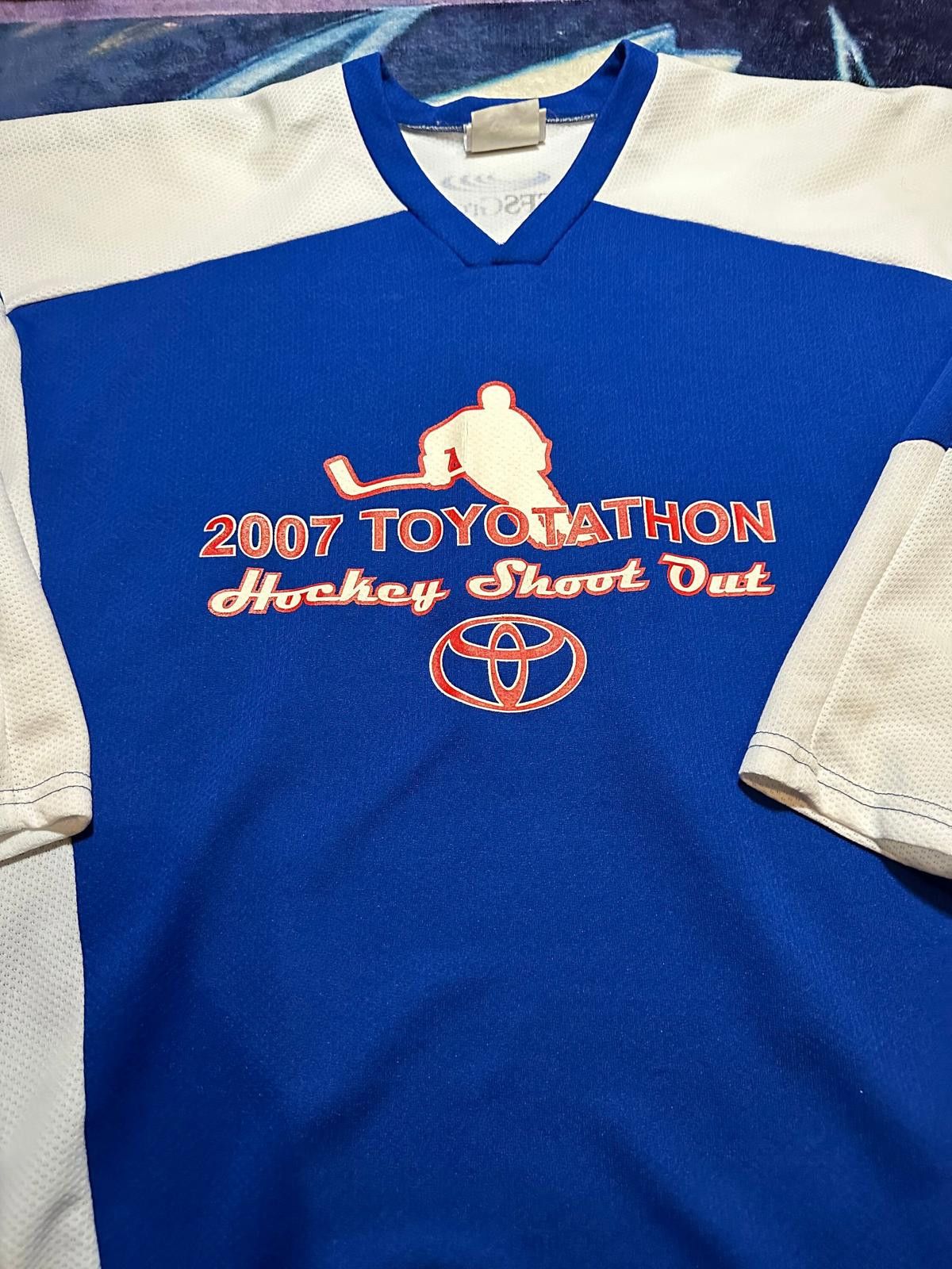 The Unbranded Brand Vintage 2007 Toyotathon Hockey Shoot Out Jersey Size ONE SIZE - 2 Thumbnail
