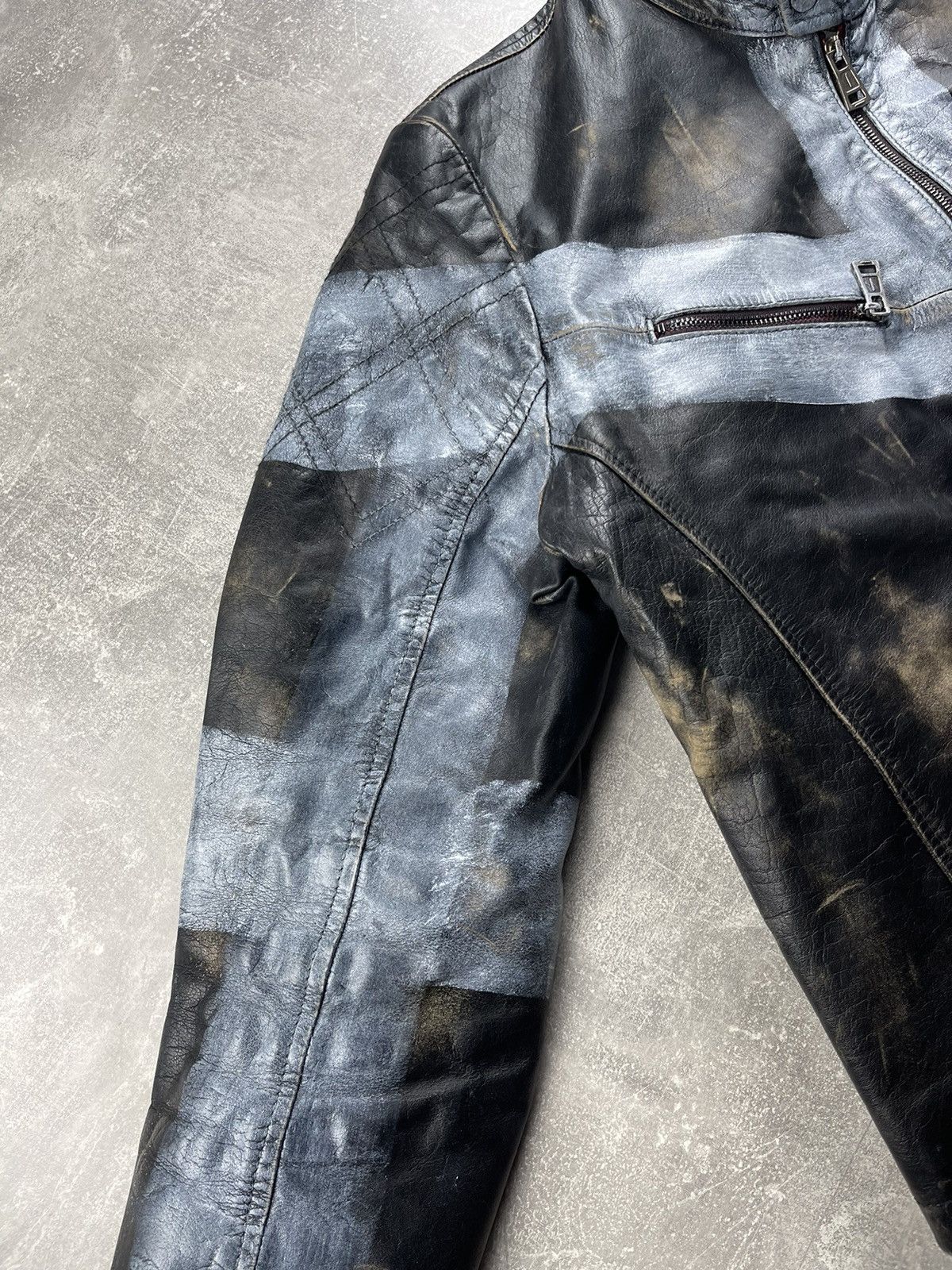 Vintage Vintage Archive Avant Garde Leather Zip Faded Cross Jacket Size US L / EU 52-54 / 3 - 8 Thumbnail