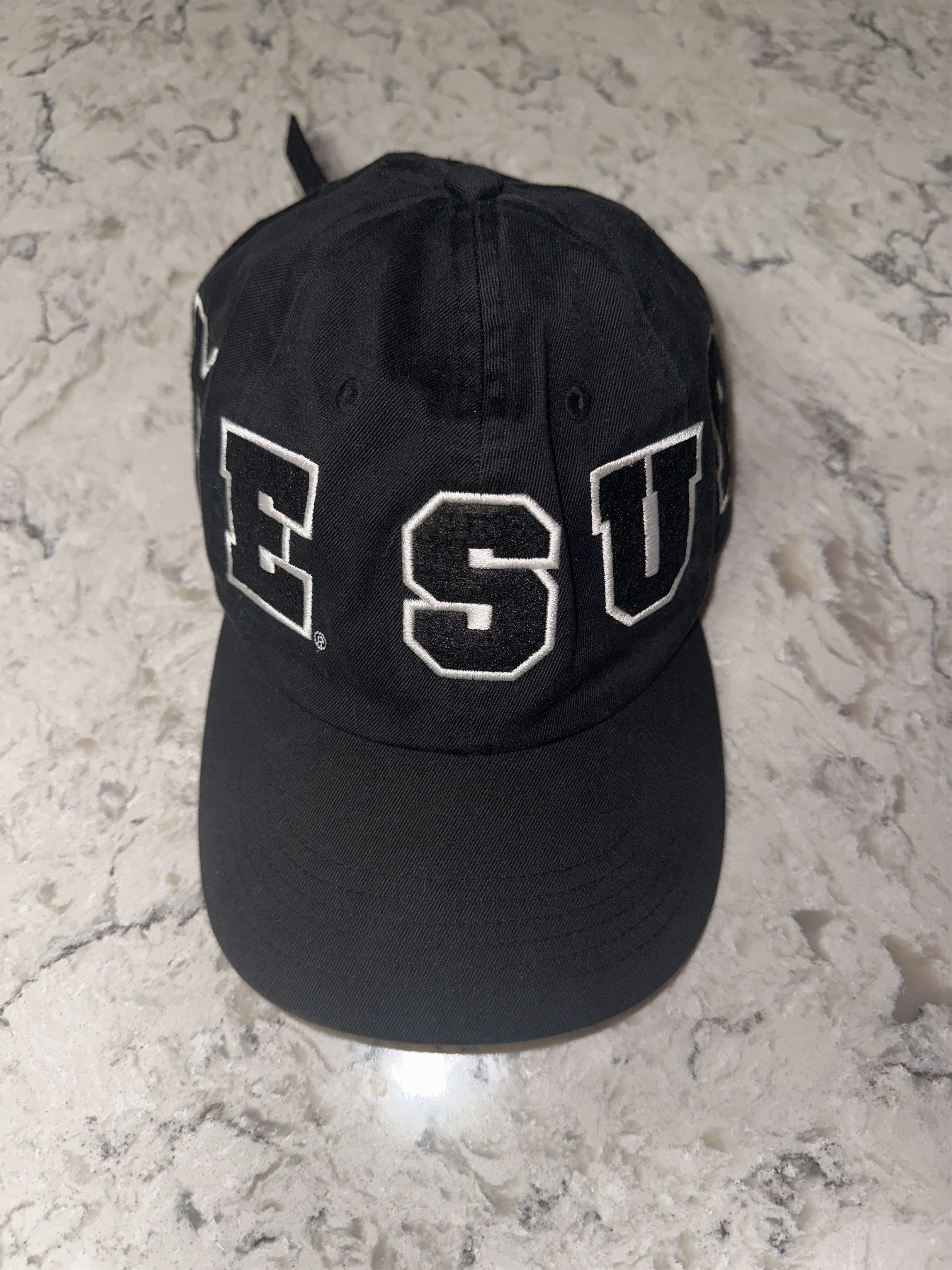 image of Supreme Spelledout 6-Panel Hat in Black, Men's