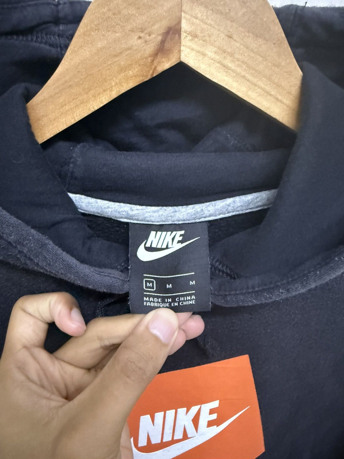 Nike 2000s Nike Box Logo y2k Faded Hoodie Size US M / EU 48-50 / 2 - 4 Thumbnail