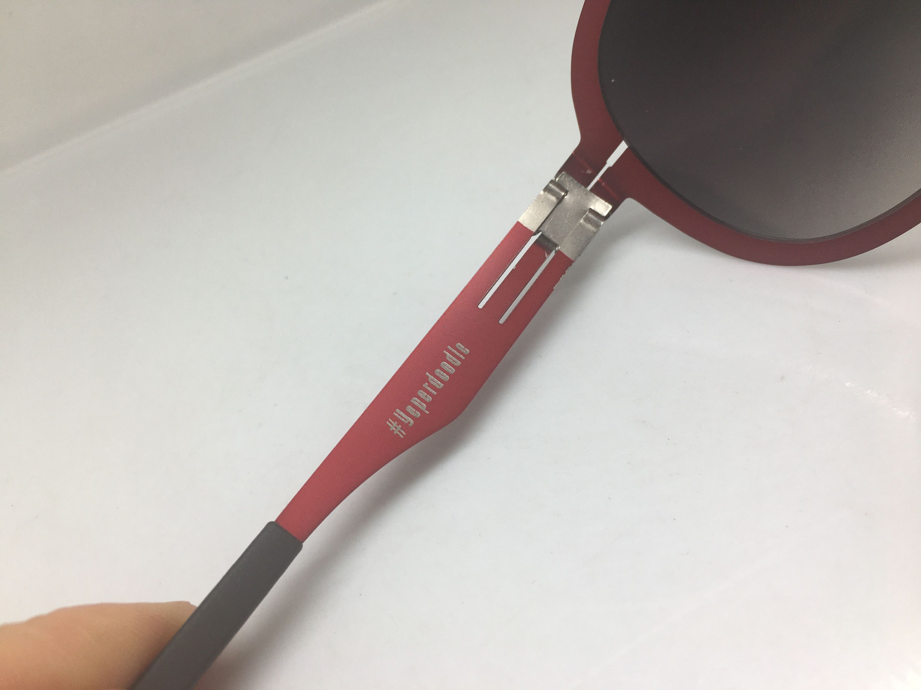 Other FEADERZ YEPERDOODLE Red Silver Alloy Aviator Sunglasses Size ONE SIZE - 5 Thumbnail