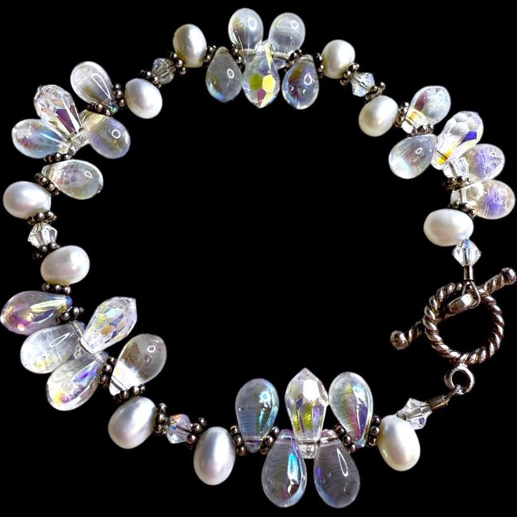 Swarovski SWAROVSKI Crystal Genuine Freshwater Pearl and Aurora Boreal Size ONE SIZE - 5 Thumbnail