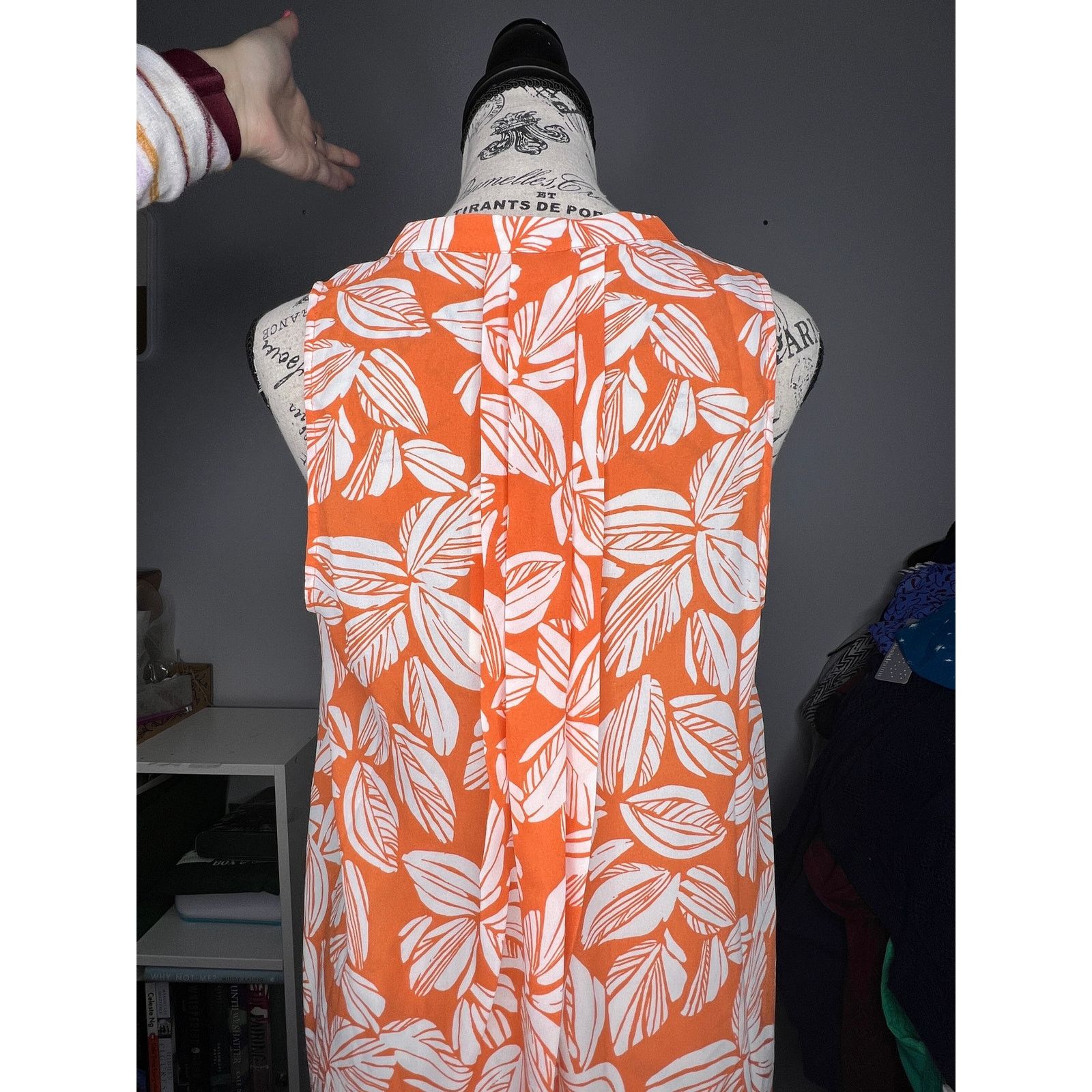 Other Breyson Pleat Detail Split Neck Blouse - Stitch Fix Top Size M / US 6-8 / IT 42-44 - 22 Thumbnail