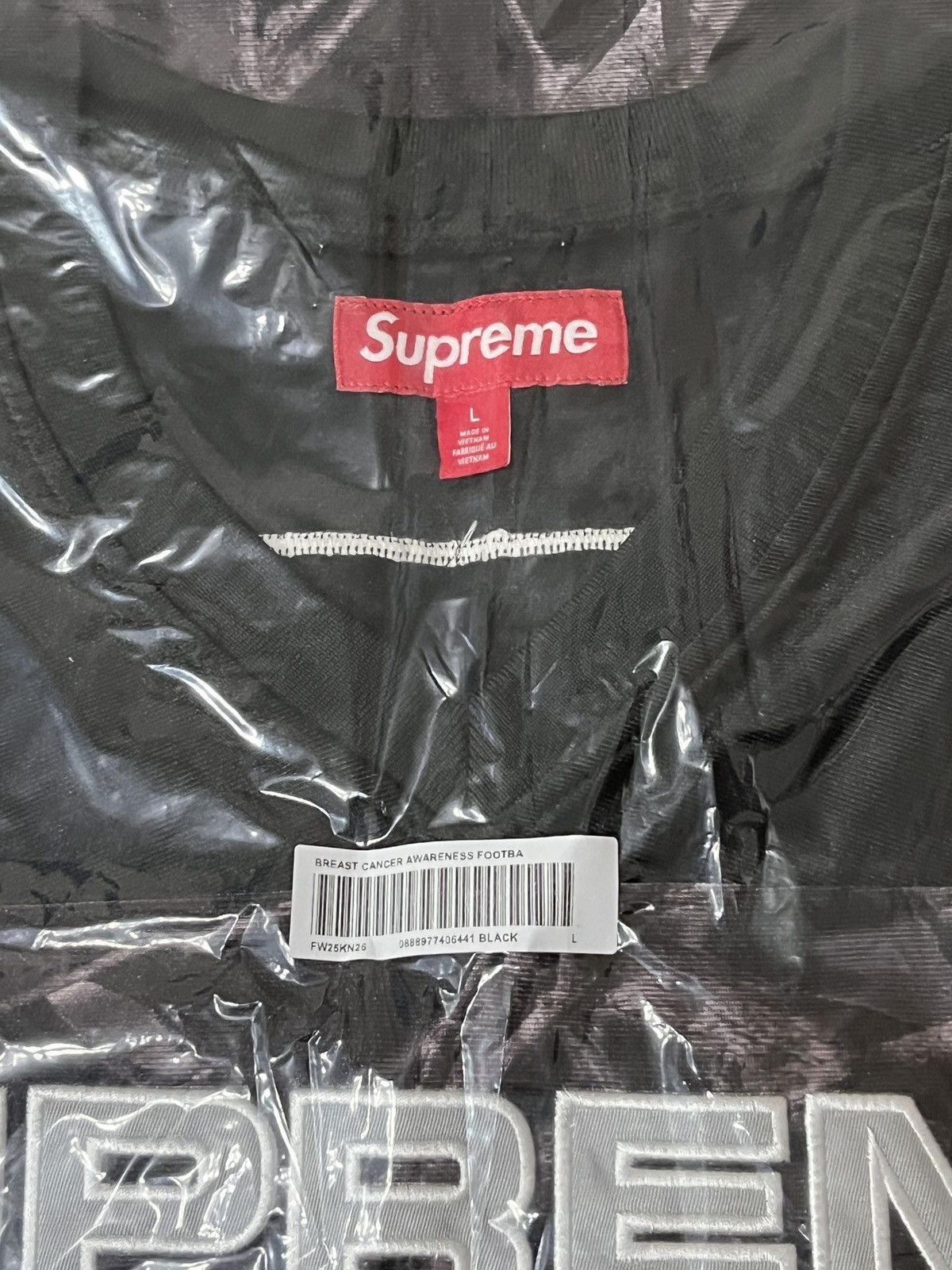 Supreme Supreme Breast Cancer Awareness Football Jersey Size US L / EU 52-54 / 3 - 3 Thumbnail