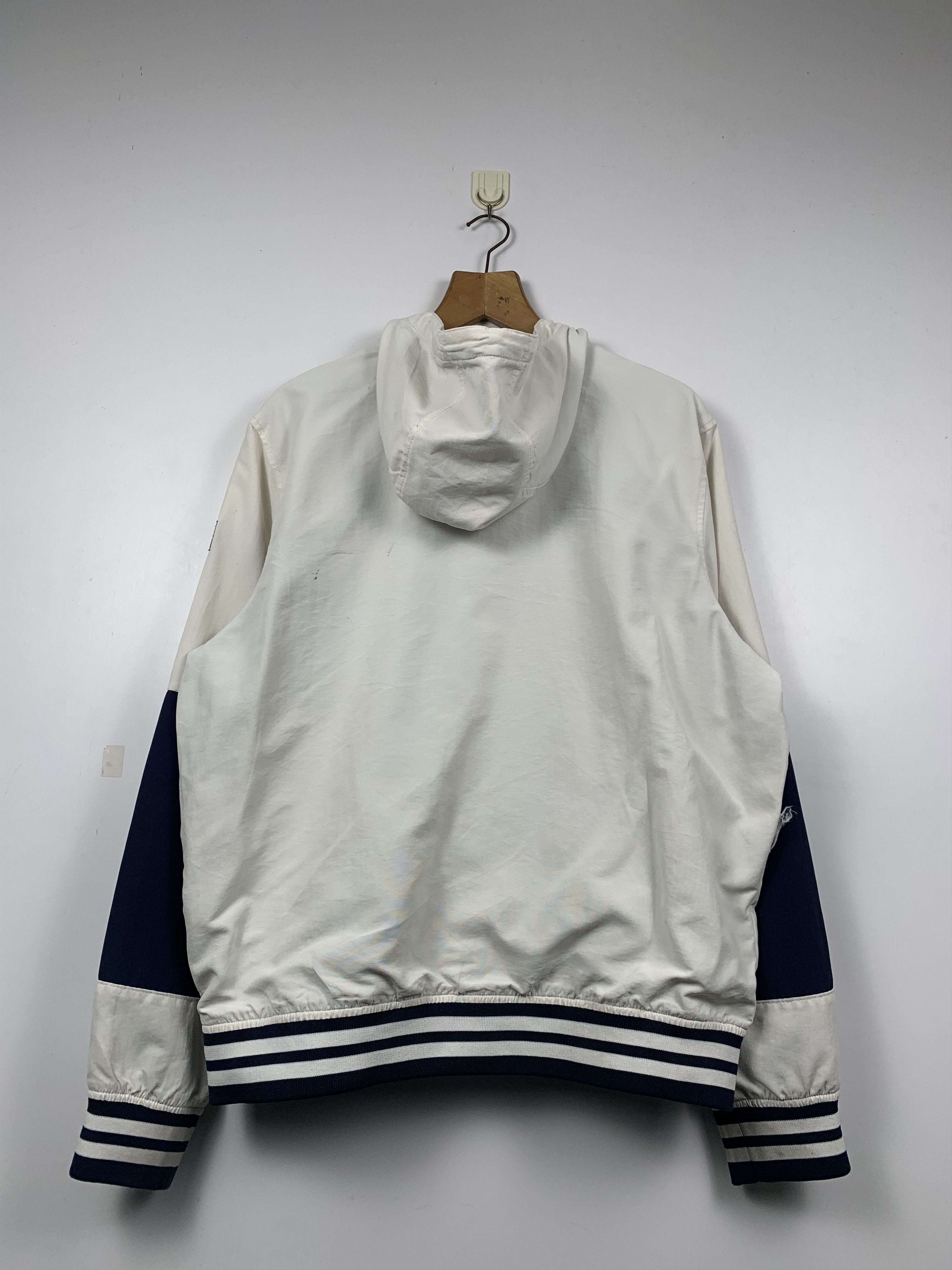 Tommy Hilfiger Vintage Tommy Hilfiger Hoodie Zipper Jacket J1244 Size US L / EU 52-54 / 3 - 3 Thumbnail