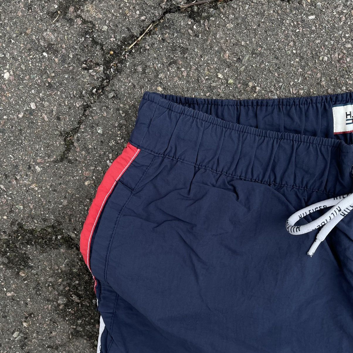 Tommy Hilfiger Luxury Tommy Hilfiger Shorts Crazy Fit Sumer Surf Swim wear Size US 32 / EU 48 - 5 Thumbnail
