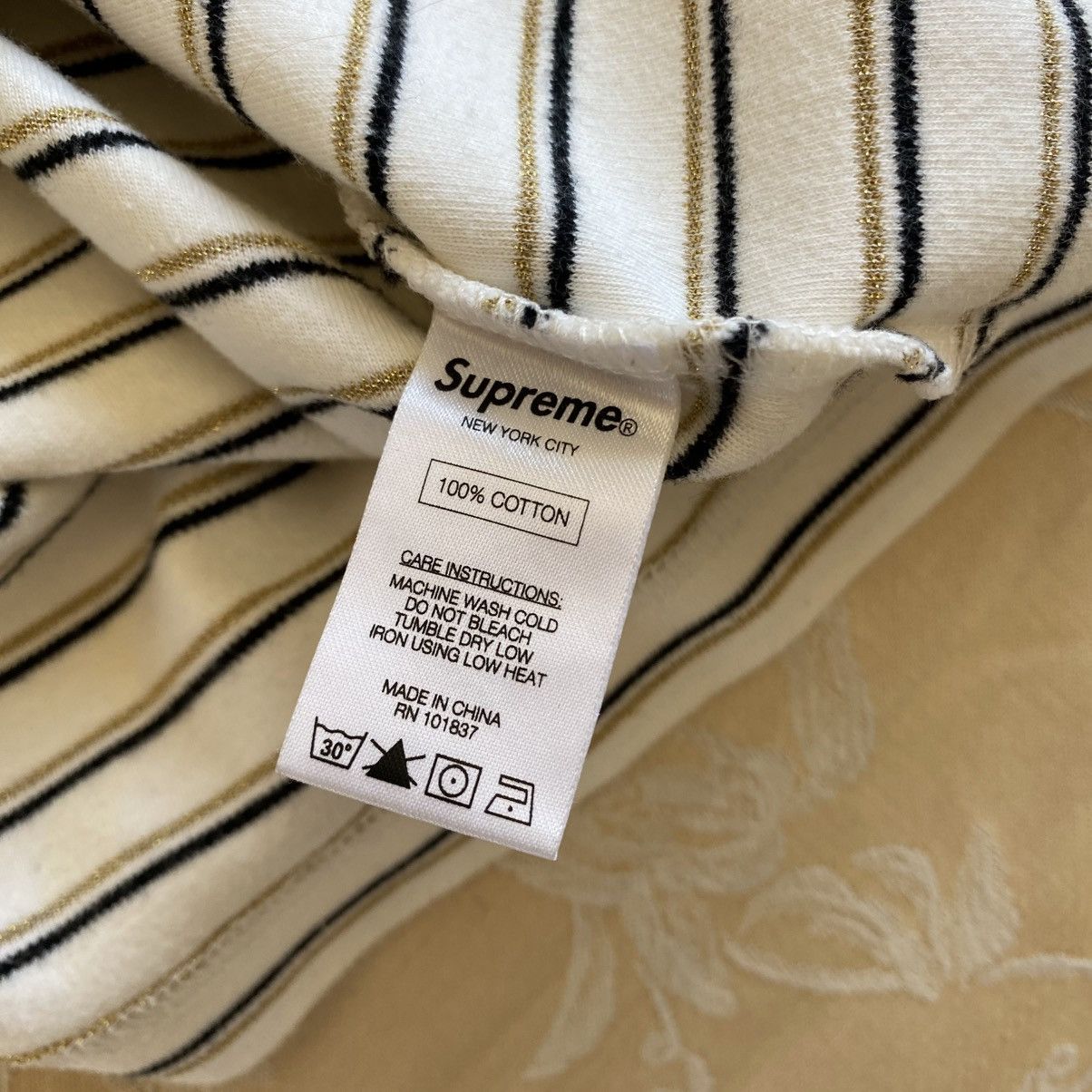 Supreme Supreme Gold Stripe Turtleneck White 2016 Size US S / EU 44-46 / 1 - 6 Thumbnail