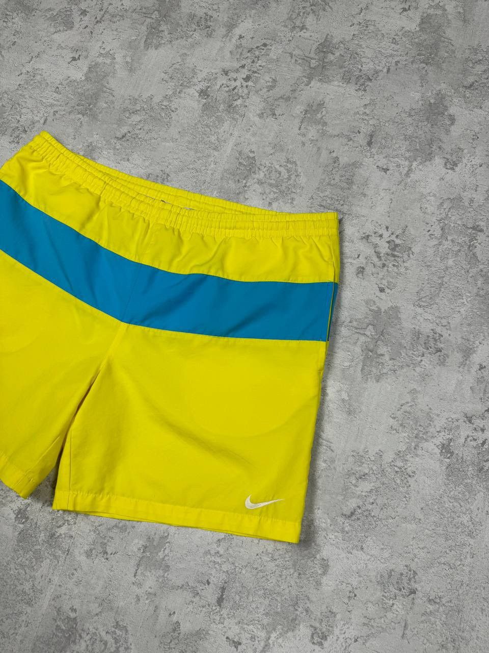 Nike Vintage Nike Blue/Yellow Shorts Size M Size US 33 - 3 Thumbnail