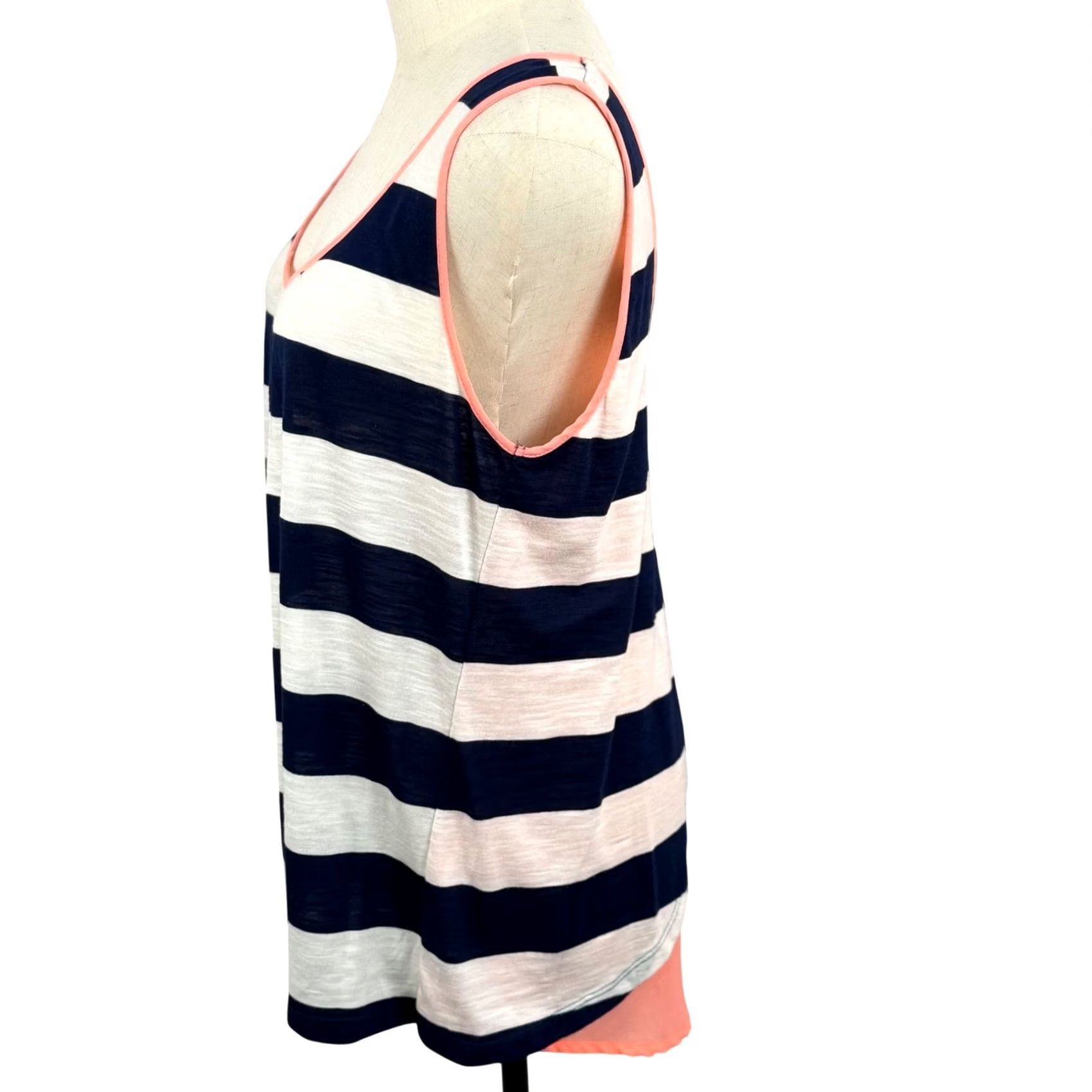 Essentials Vanity Essentials Top Womens L Tank Mixed Media Split Back Striped Nautical Coastal EUC Size L / US 10 / IT 46 - 2 Thumbnail