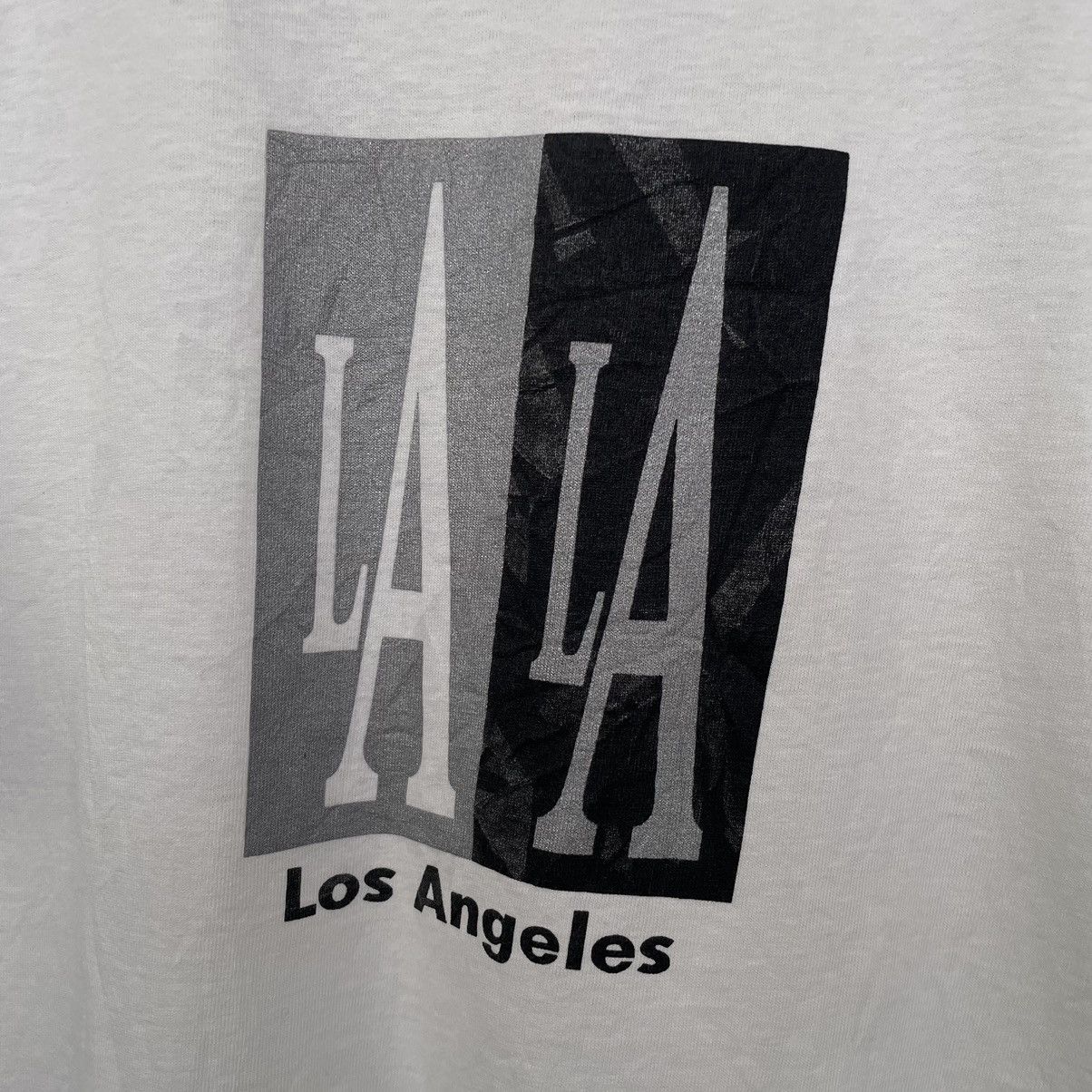 Vintage Vintage 1990s LA Los Angeles T Shirt Size US M / EU 48-50 / 2 - 2 Thumbnail