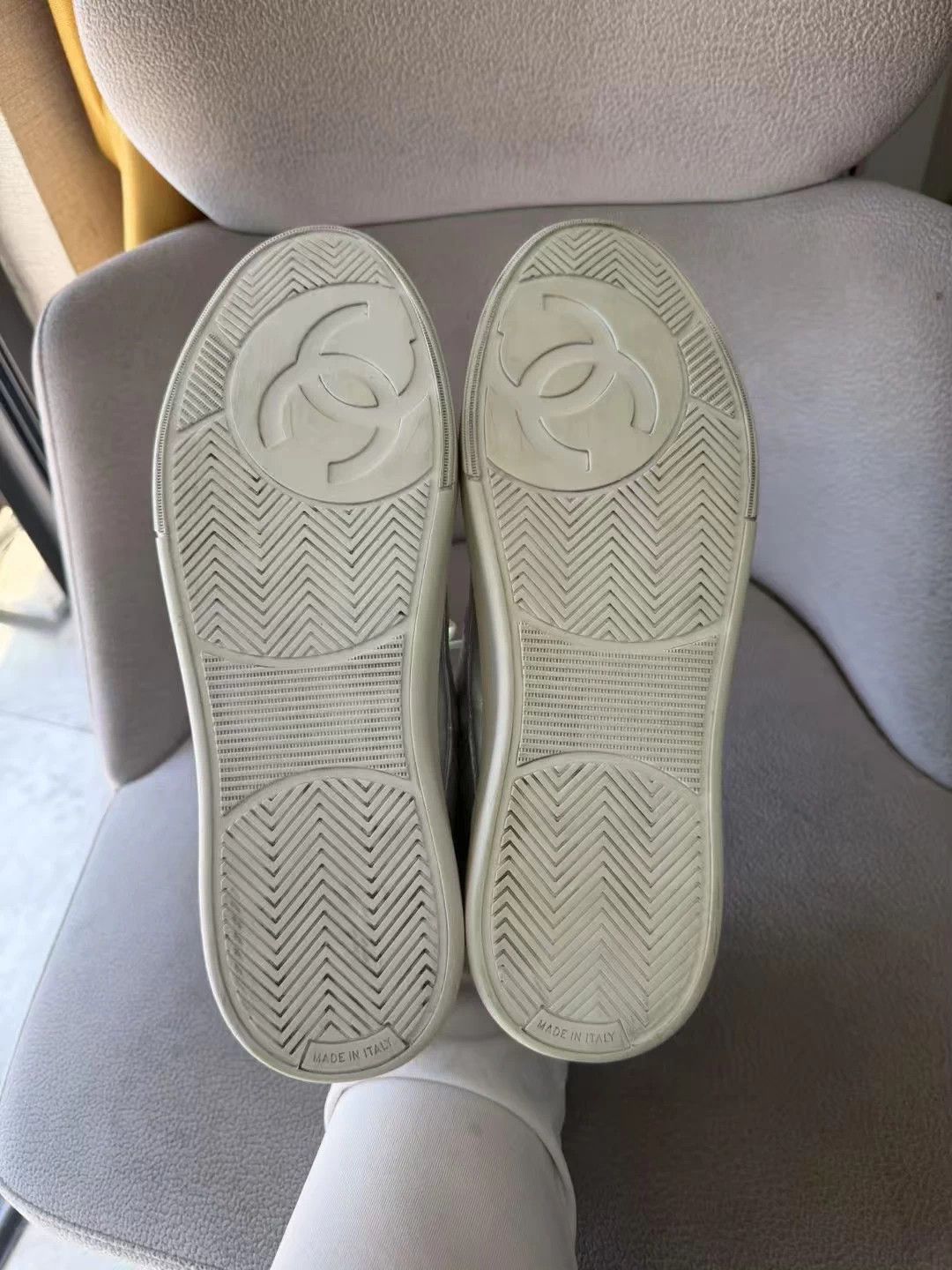 Chanel CHANEL Silver Horn King Round Toe Sneakers 41 24 New 98 Size US 10 / IT 40 - 6 Thumbnail