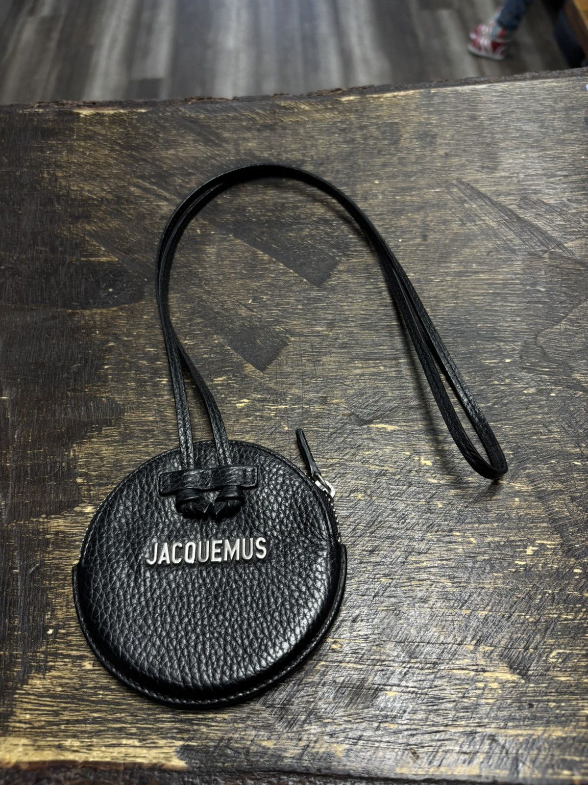 Jacquemus Jacquemus Round Neck Strap purse Size ONE SIZE - 1 Thumbnail