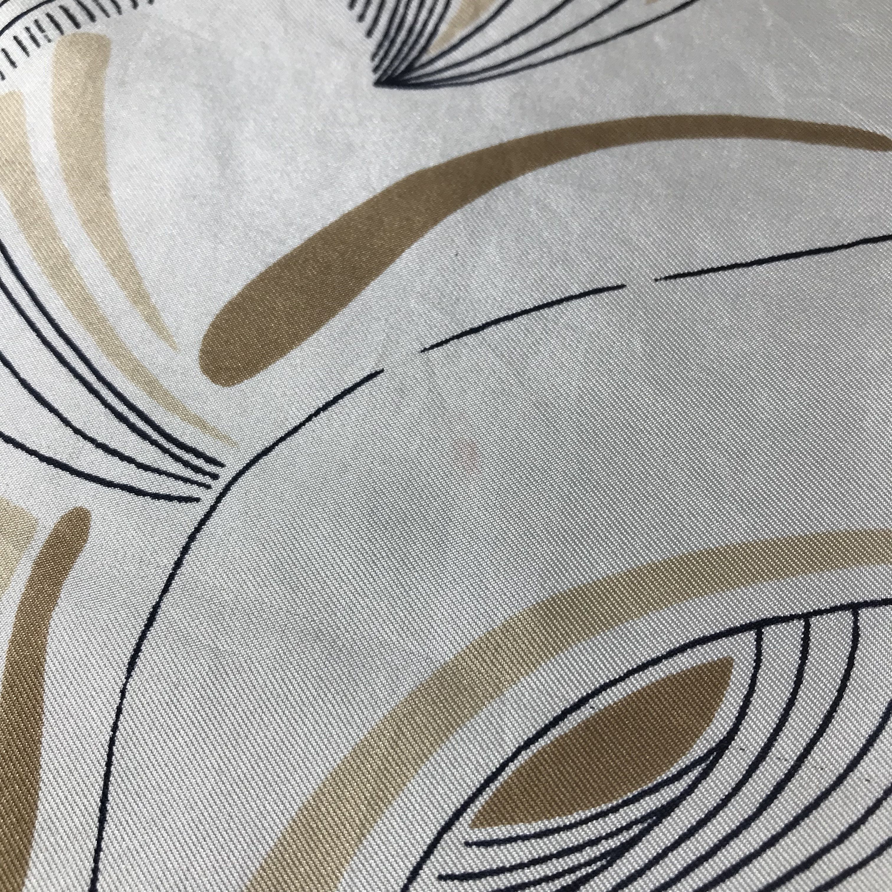 Japanese Brand Vintage Floral Silk Scarf M246 Size ONE SIZE - 4 Thumbnail
