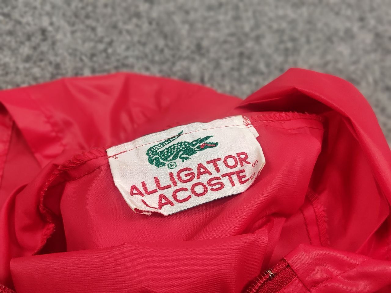 Lacoste Vintage 80's lacoste Alligator Nylon Red Light Zip Jacket Size US L / EU 52-54 / 3 - 12 Thumbnail