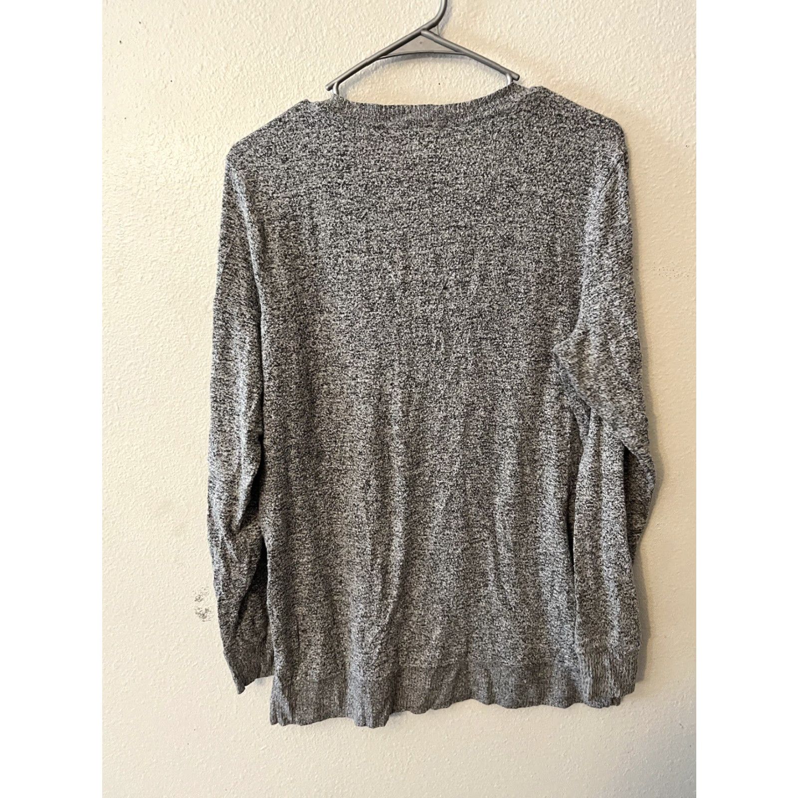 Lucky Brand Lucky Brand Women Sweater Small Oversized Long Sleeve V Neck Pullover Gray Size S / US 4 / IT 40 - 2 Thumbnail