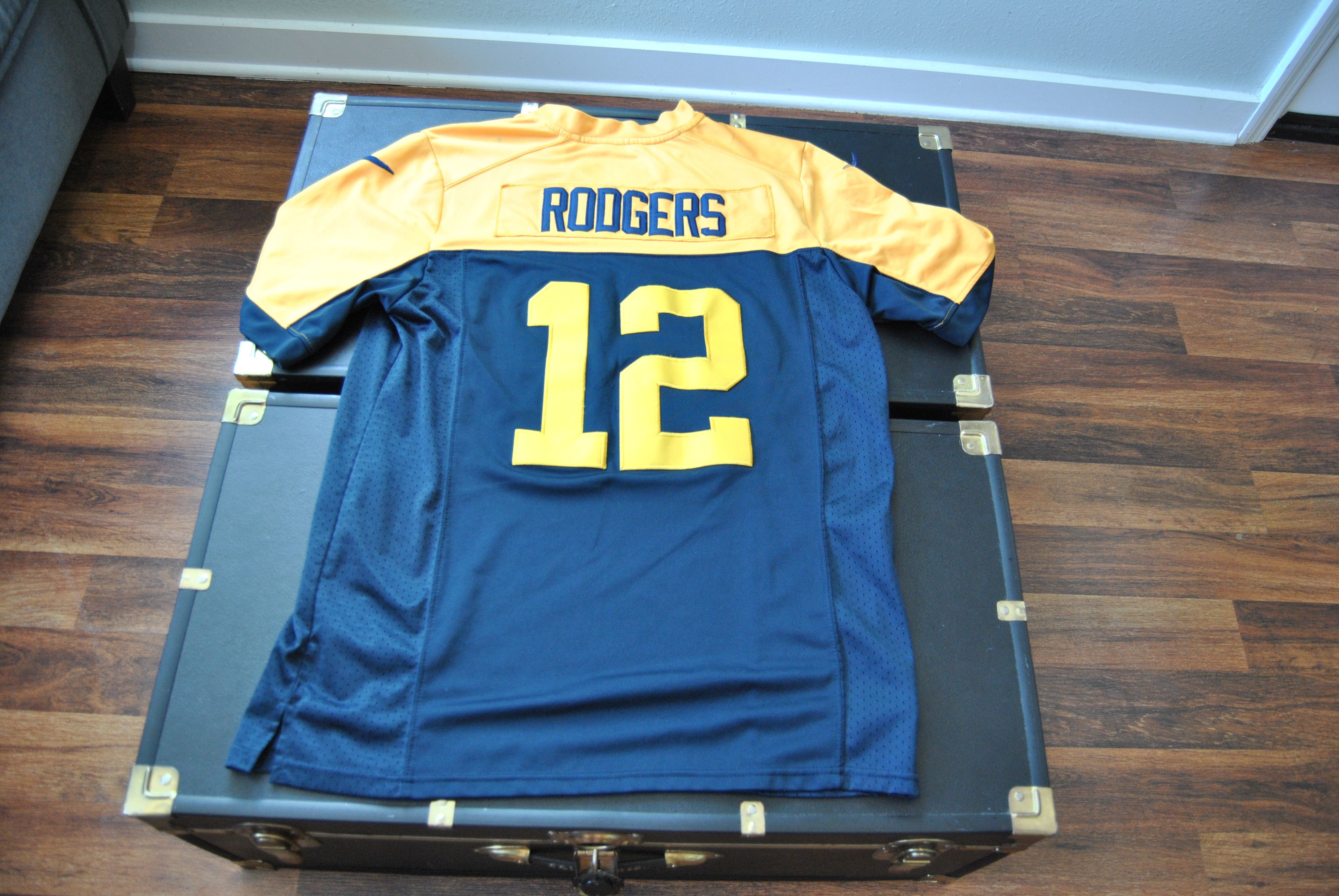 Aaron Rodgers Green Bay Packers Nike Classic Limited Jersey Size Small  Altered