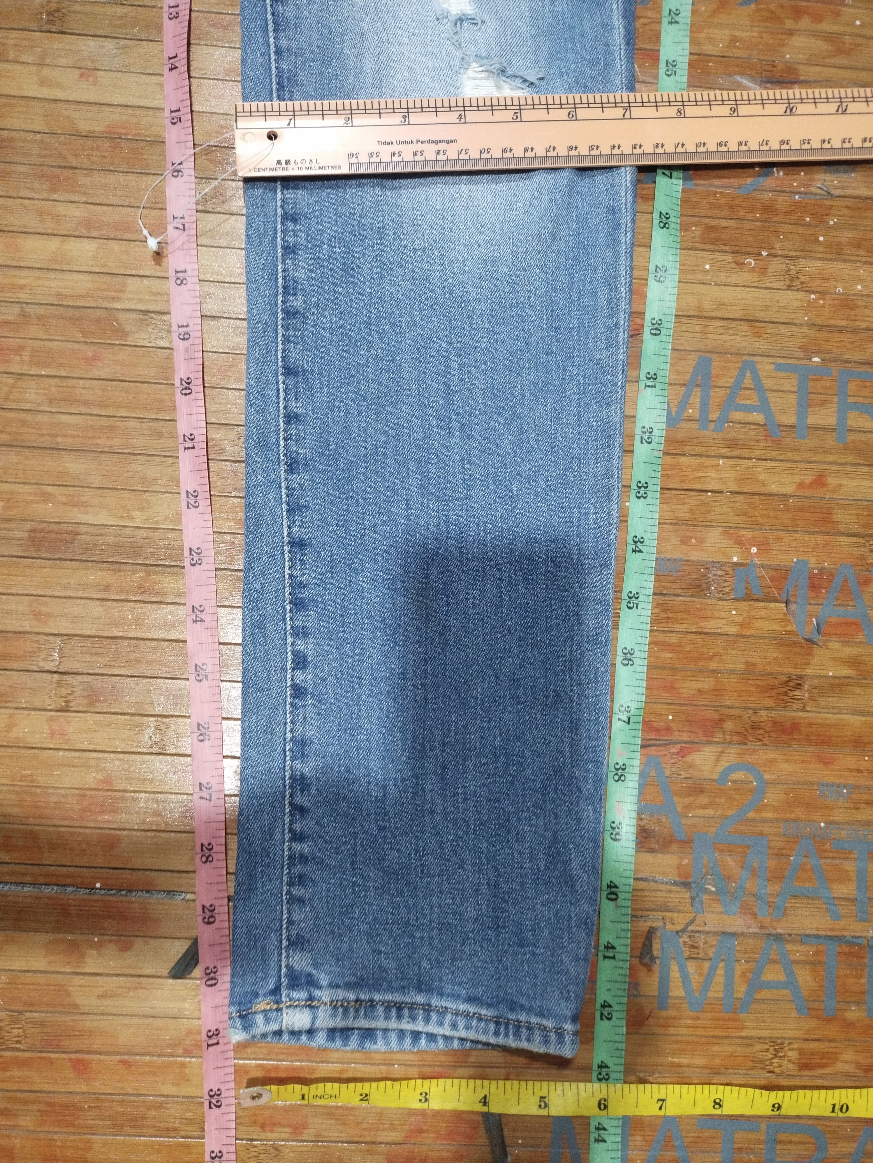 H&M Jeans H,M Denim Sz 33" Size US 33 - 6 Thumbnail