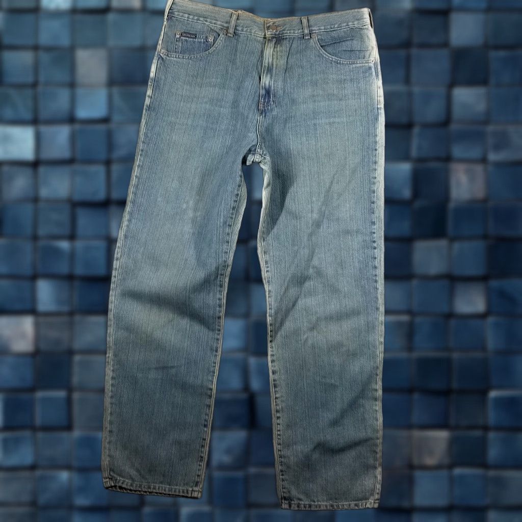 Vintage Calvin Klein Jeans 36x32 Medium Wash Straight Leg Denim Mens Size US 36 / EU 52 - 1 Thumbnail