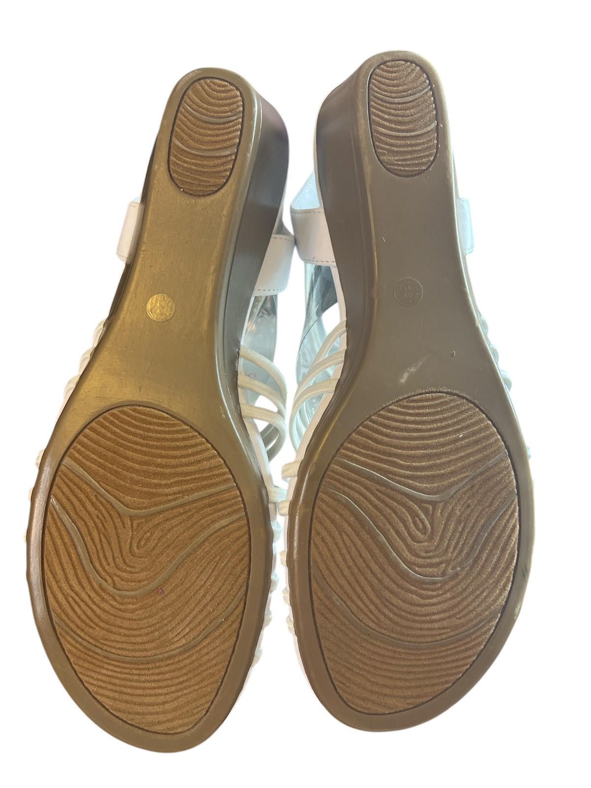 Designer Women's St. John's Bay sandals Sz 8.5 Size US 8.5 / IT 38.5 - 4 Thumbnail
