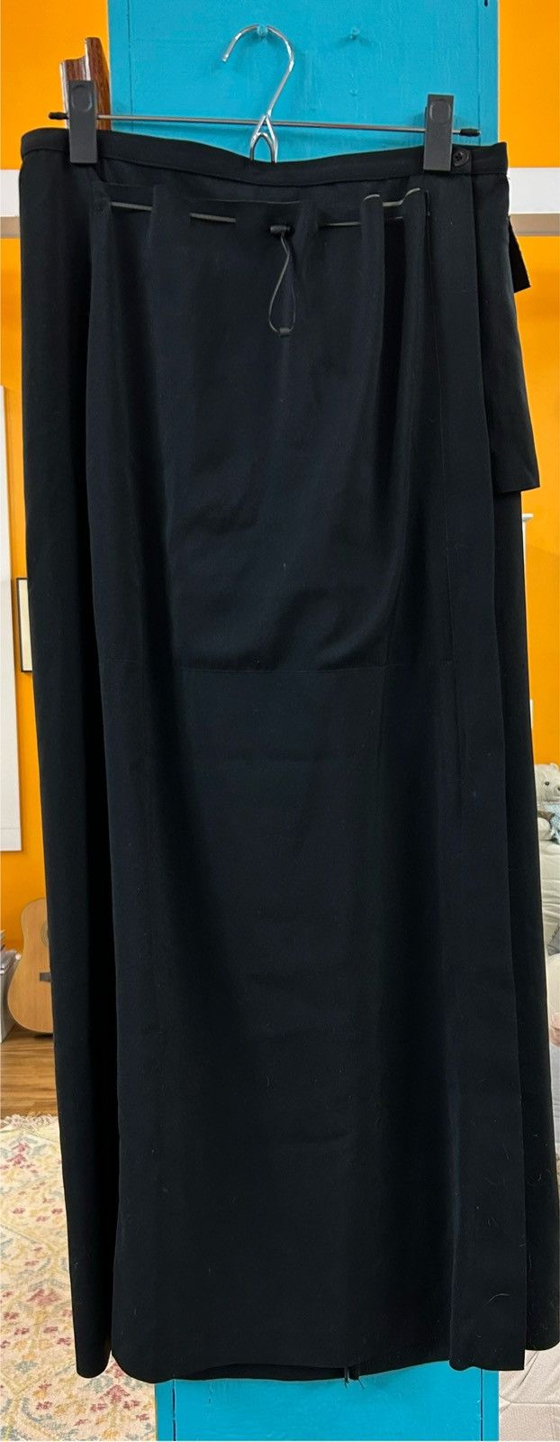 Marithe + Francois Girbaud Marithe Francois Girbaud Black Midi Skirt Size 30" / US 8 / IT 44 - 1 Thumbnail