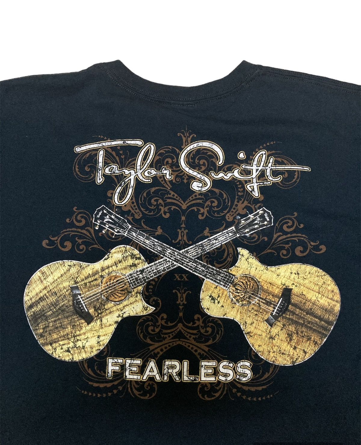 Band Tees Taylor Swift Fearless Tour Shirt Size US L / EU 52-54 / 3 - 4 Thumbnail