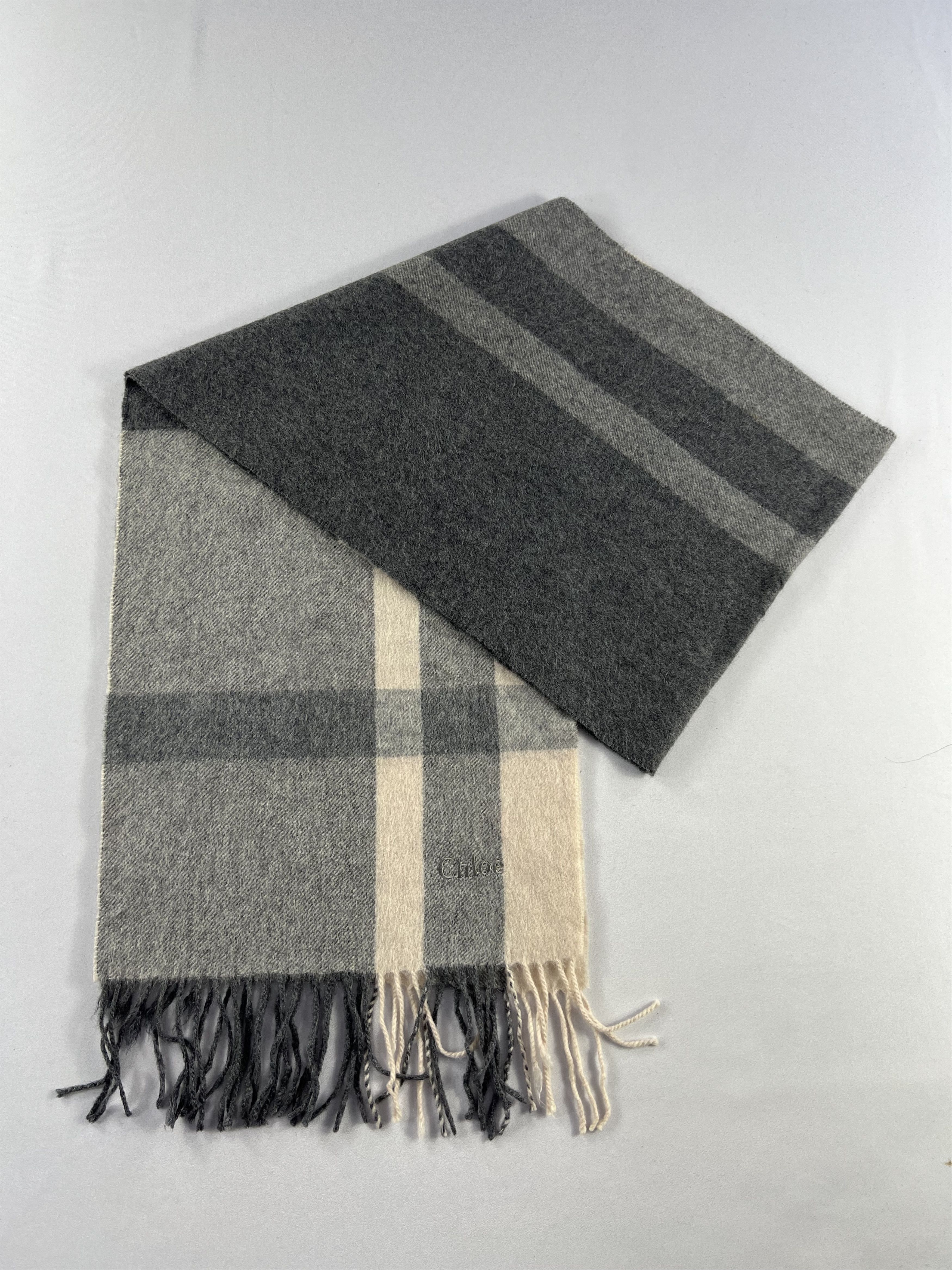 Chloe Chloe Cashmere Scarf / Muffler / Neckwear P1033 Size ONE SIZE - 8 Thumbnail