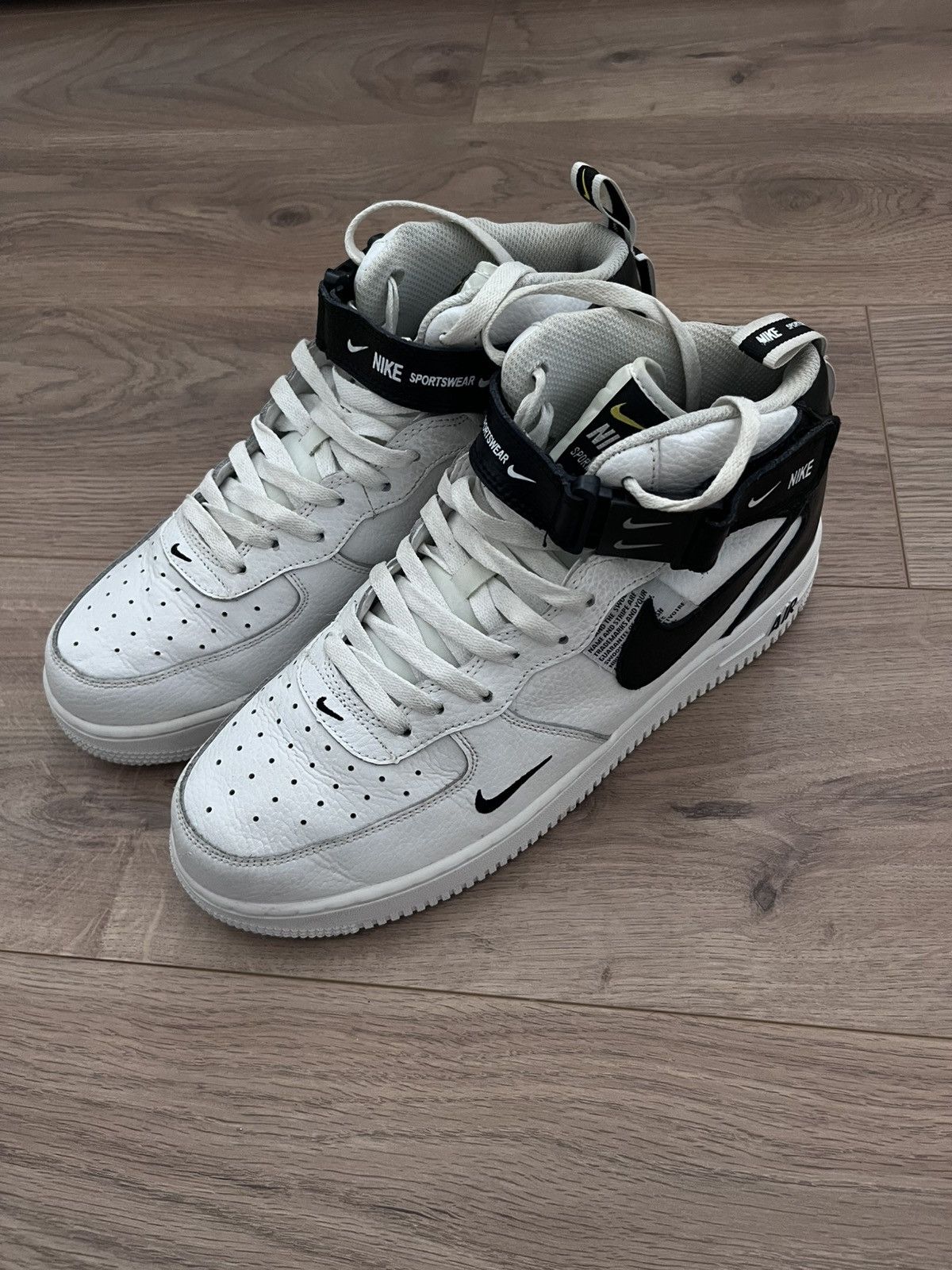 Nike Nike Air Force 1 Mid Utility Size US 10 / EU 43 - 2 Thumbnail