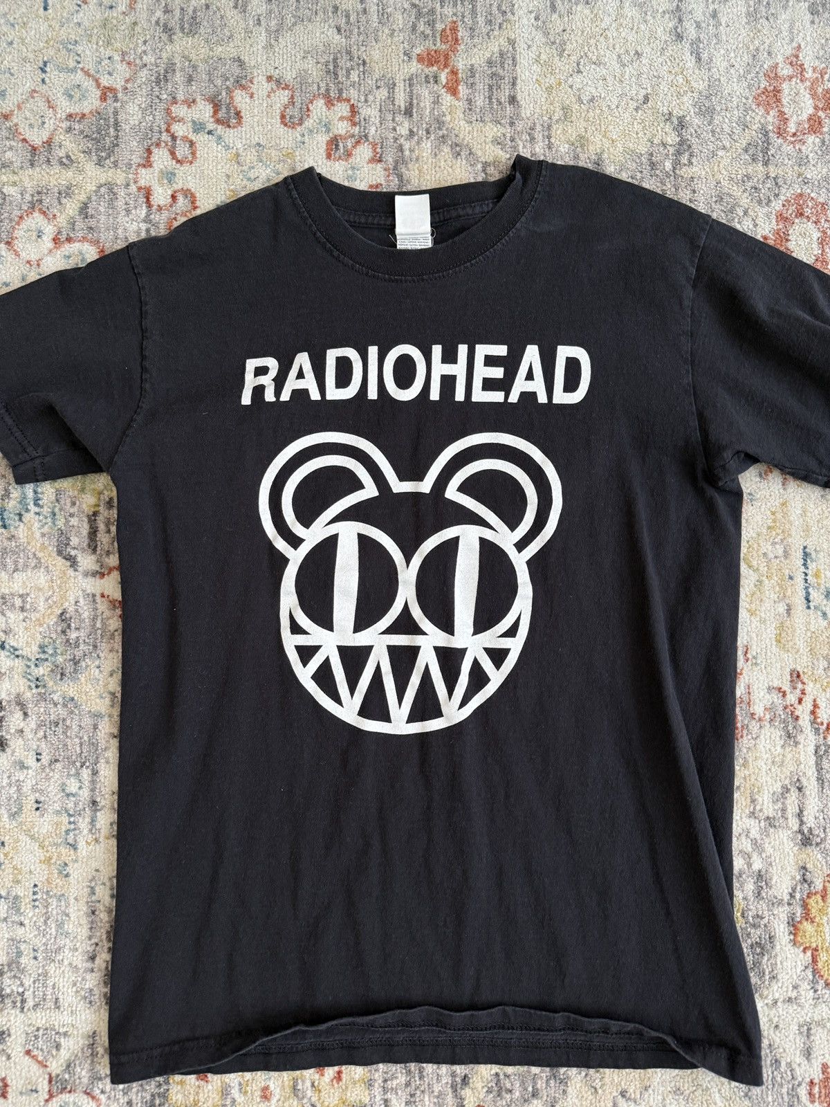 Vintage Vintage Radiohead Band T-Shirt Size US XS / EU 42 / 0 - 2 Thumbnail
