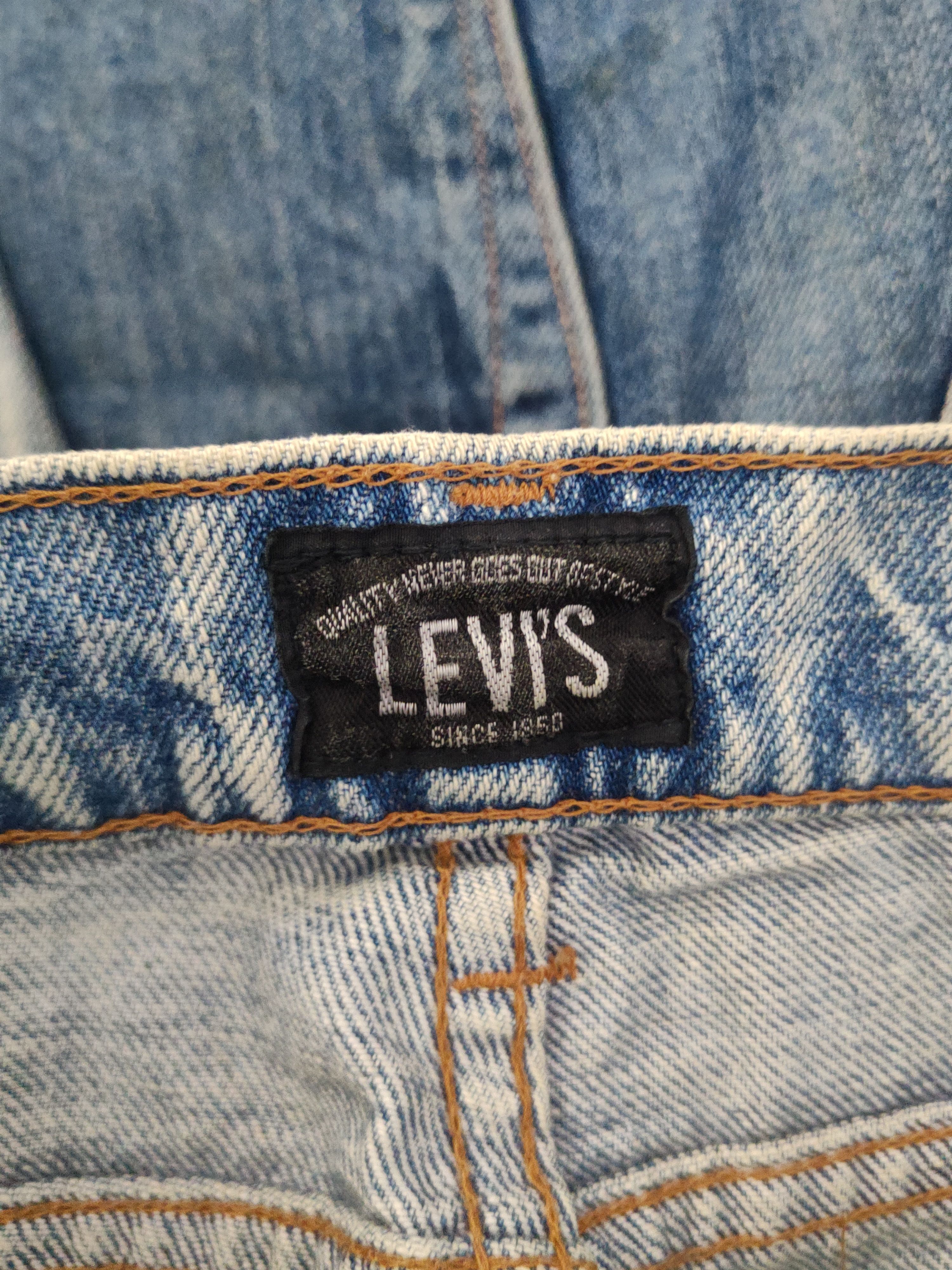 Levi's DL Levi's big E Blue Distressed Ripped Jeans #46-962 Size US 31 - 16 Thumbnail
