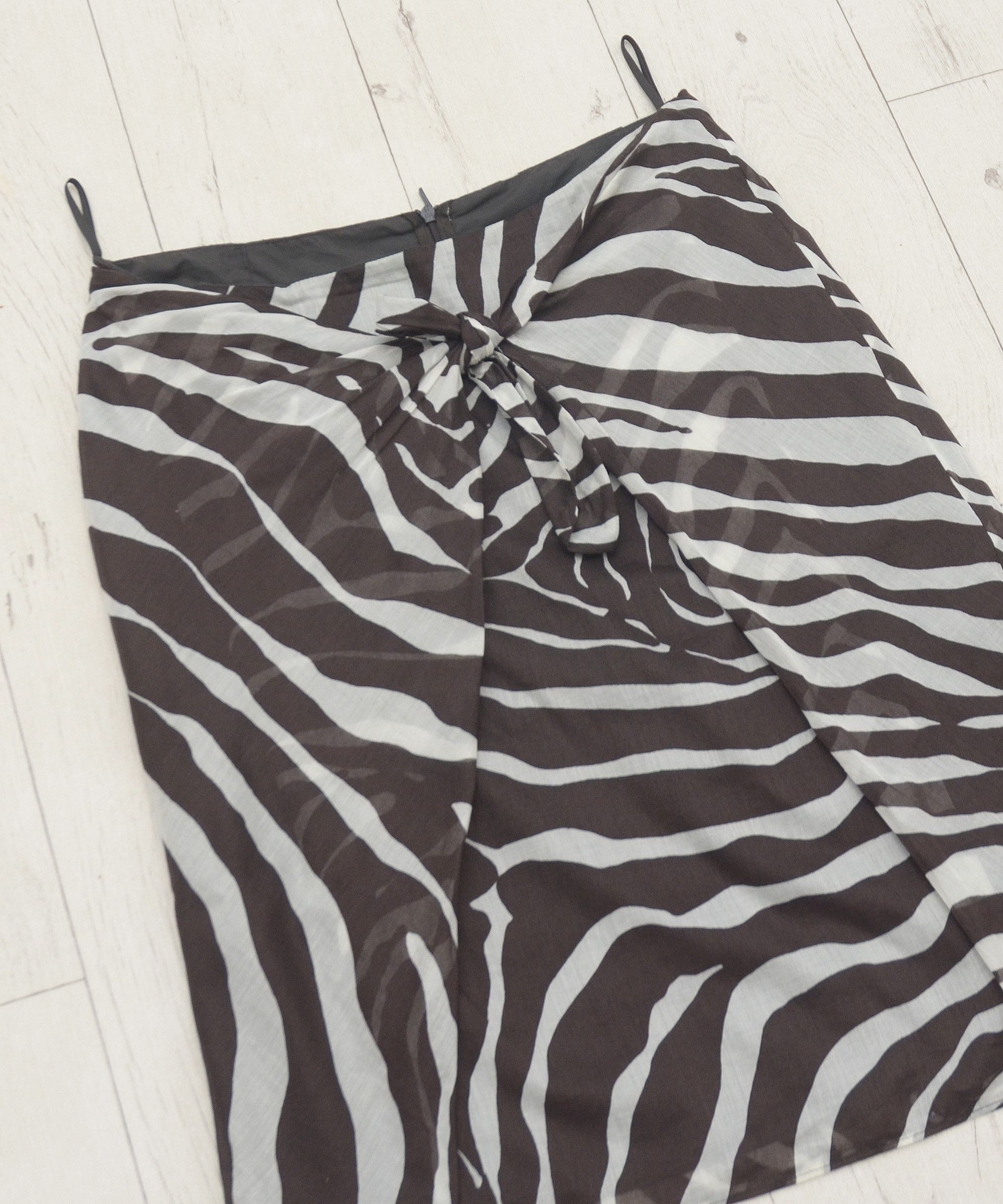 Hugo Boss HUGO BOSS ZEBRA ANIMAL PRINT HIGH PENCIL SKIRT Size 28" / US 6 / IT 42 - 2 Thumbnail