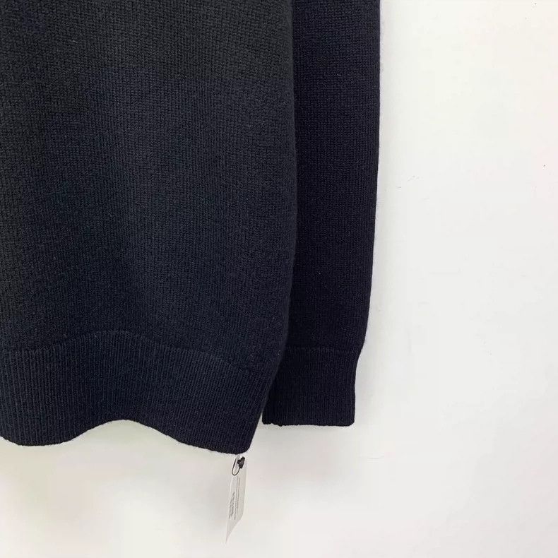 Givenchy Givenchy Colorblocked Logo Letter Intarsia Cashmere Crew N Size US M / EU 48-50 / 2 - 4 Thumbnail