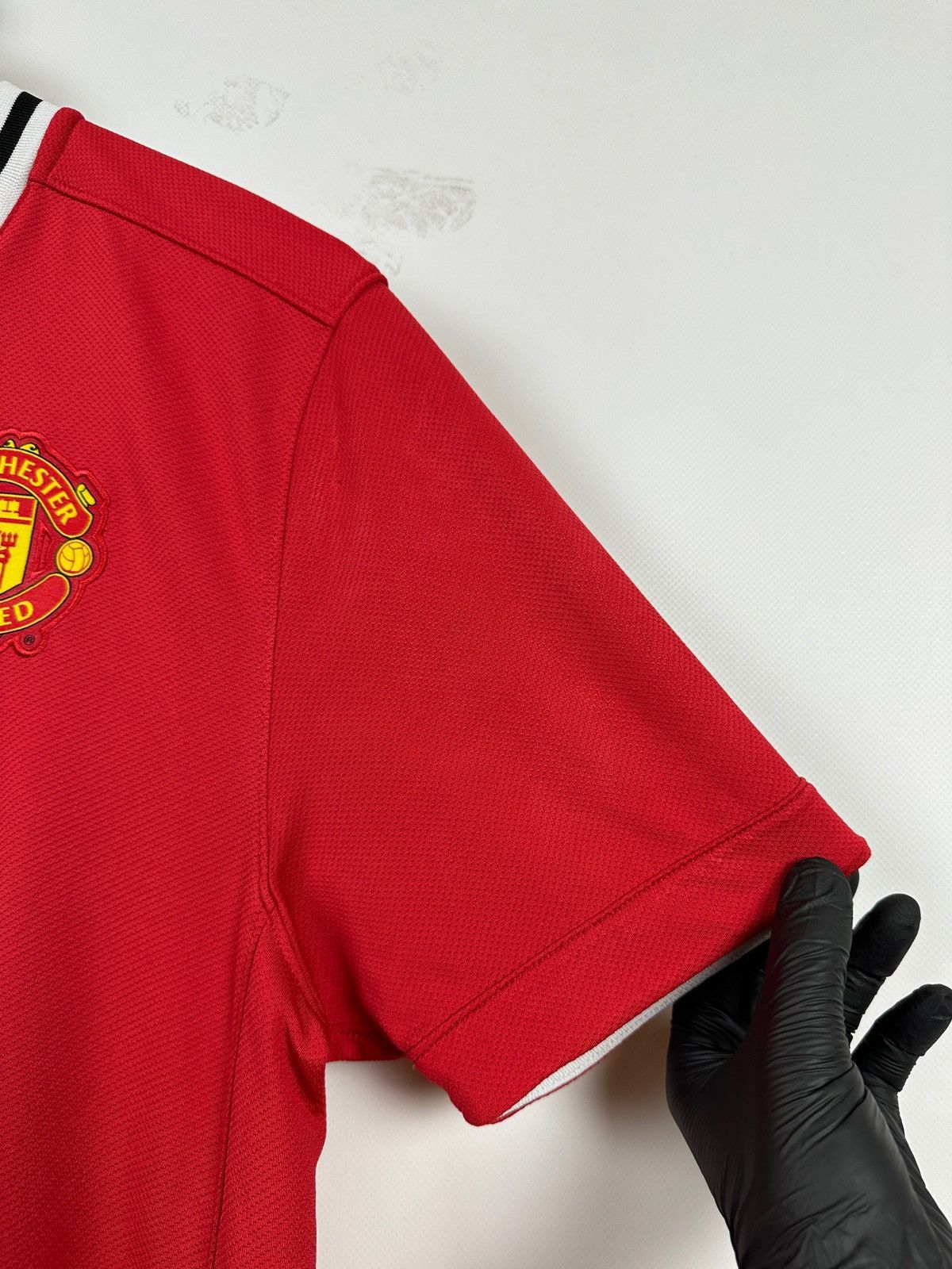 Nike 2011/12 Nike Manchester United Home Soccer Jersey Size US L / EU 52-54 / 3 - 11 Thumbnail